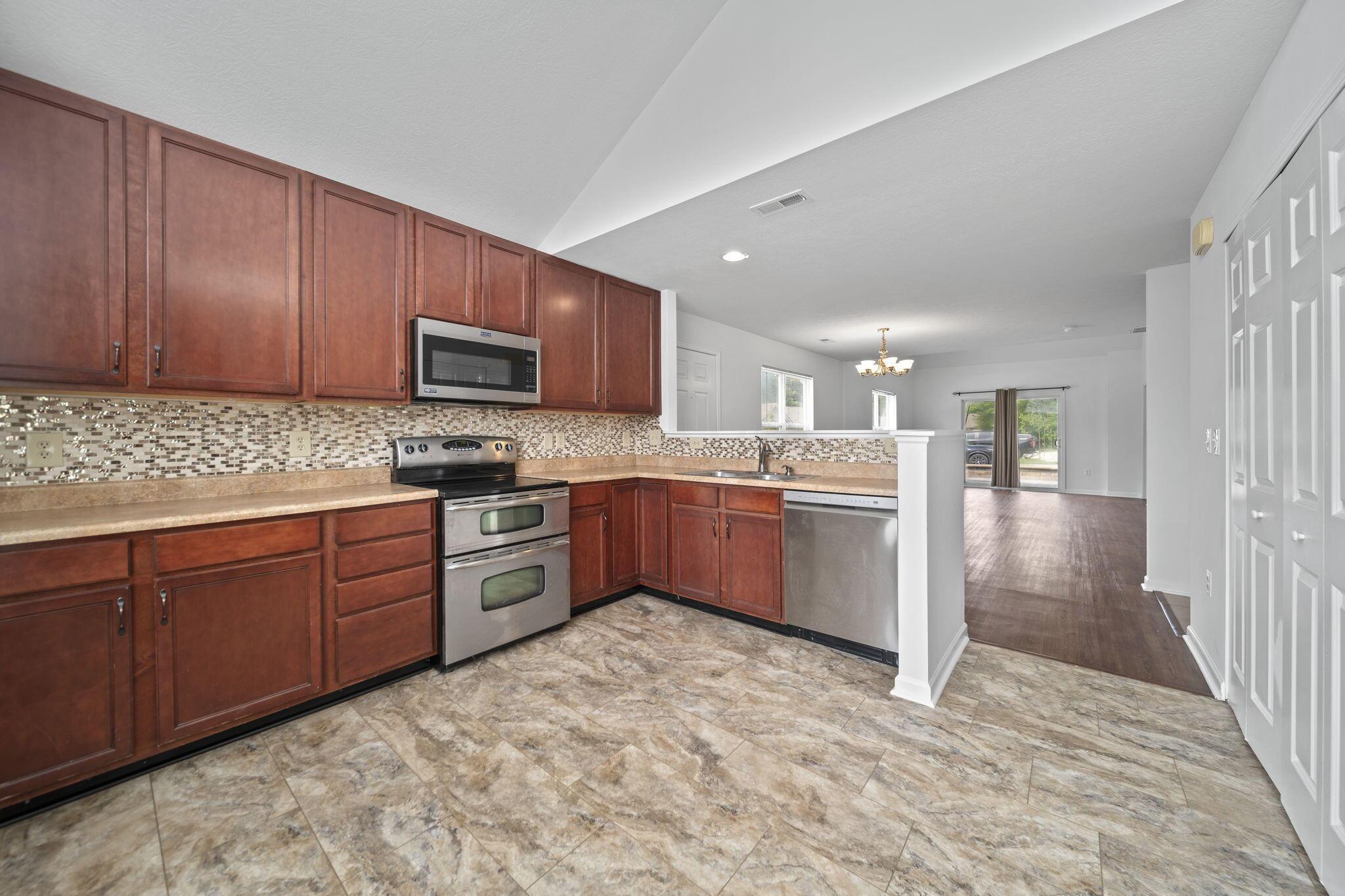 8386 Diversey Loop, 701 Property Photo 6