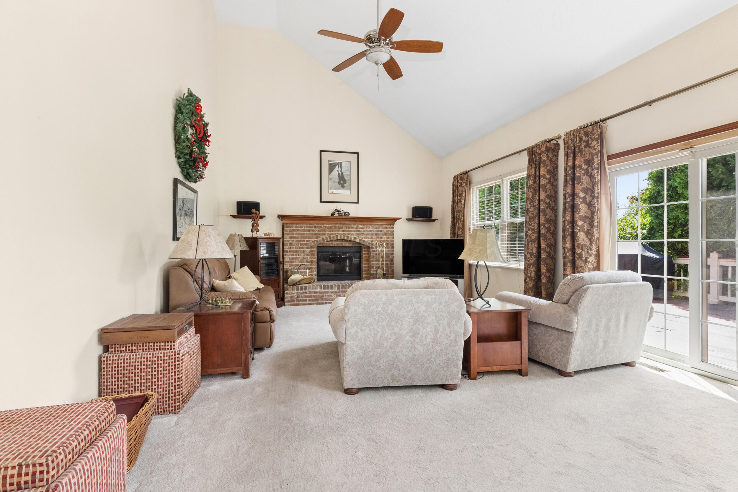 105 Alder Court Property Photo 25
