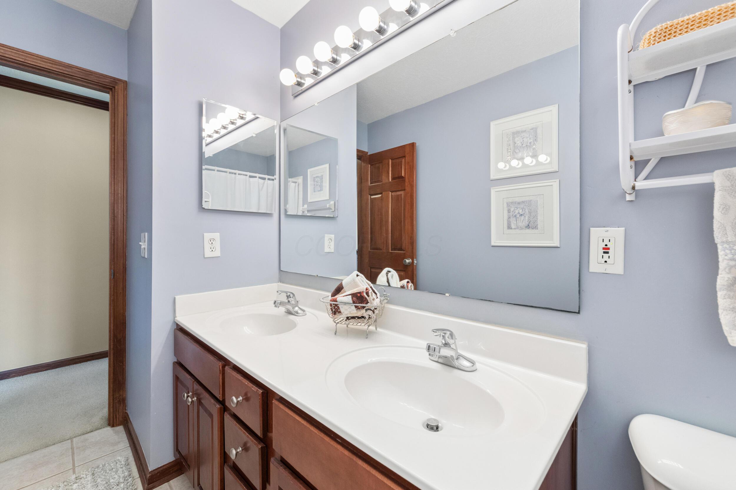 105 Alder Court Property Photo 43