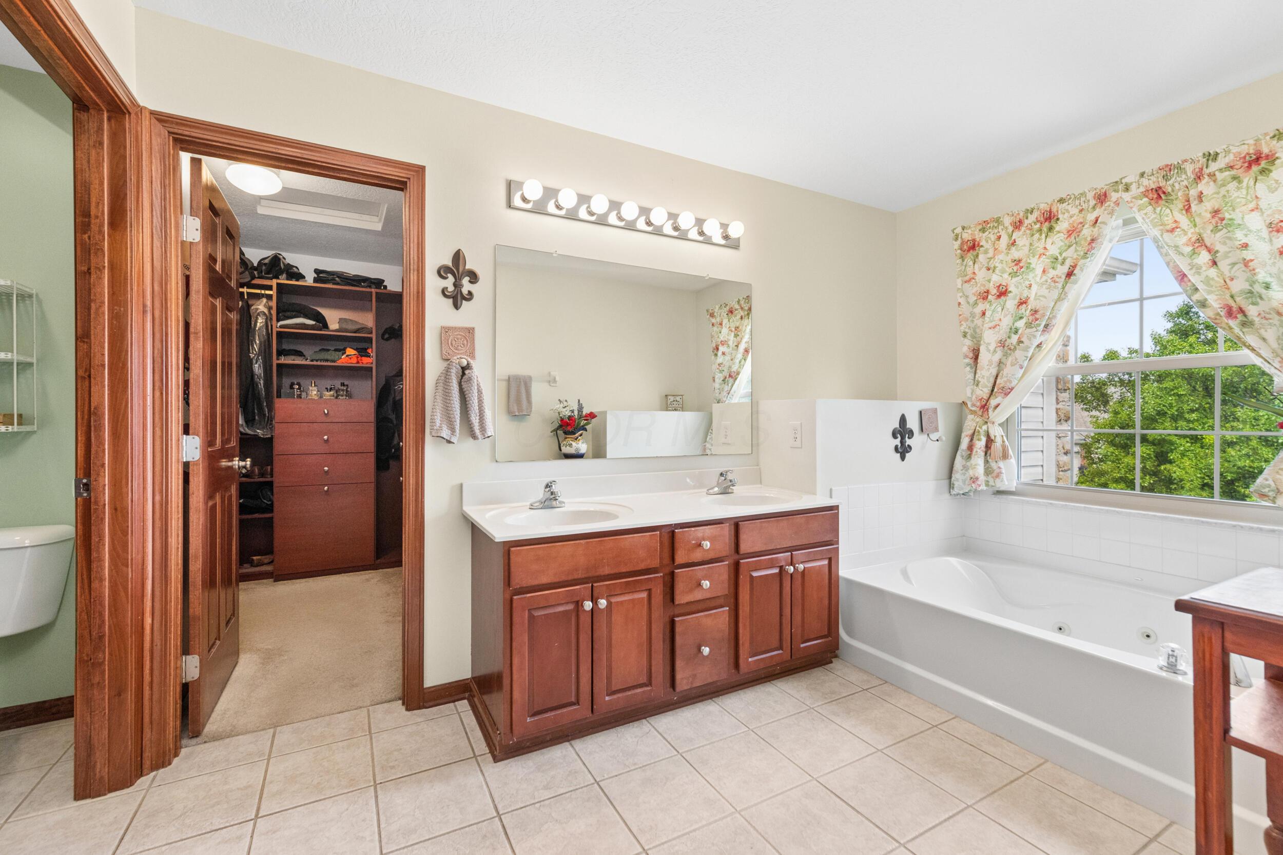 105 Alder Court Property Photo 49