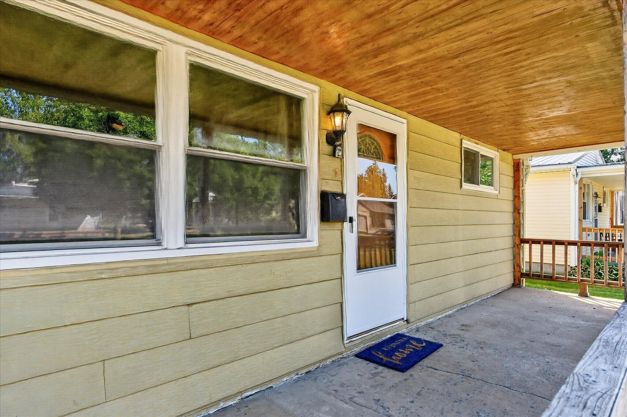 312 Florence Street Property Photo 4