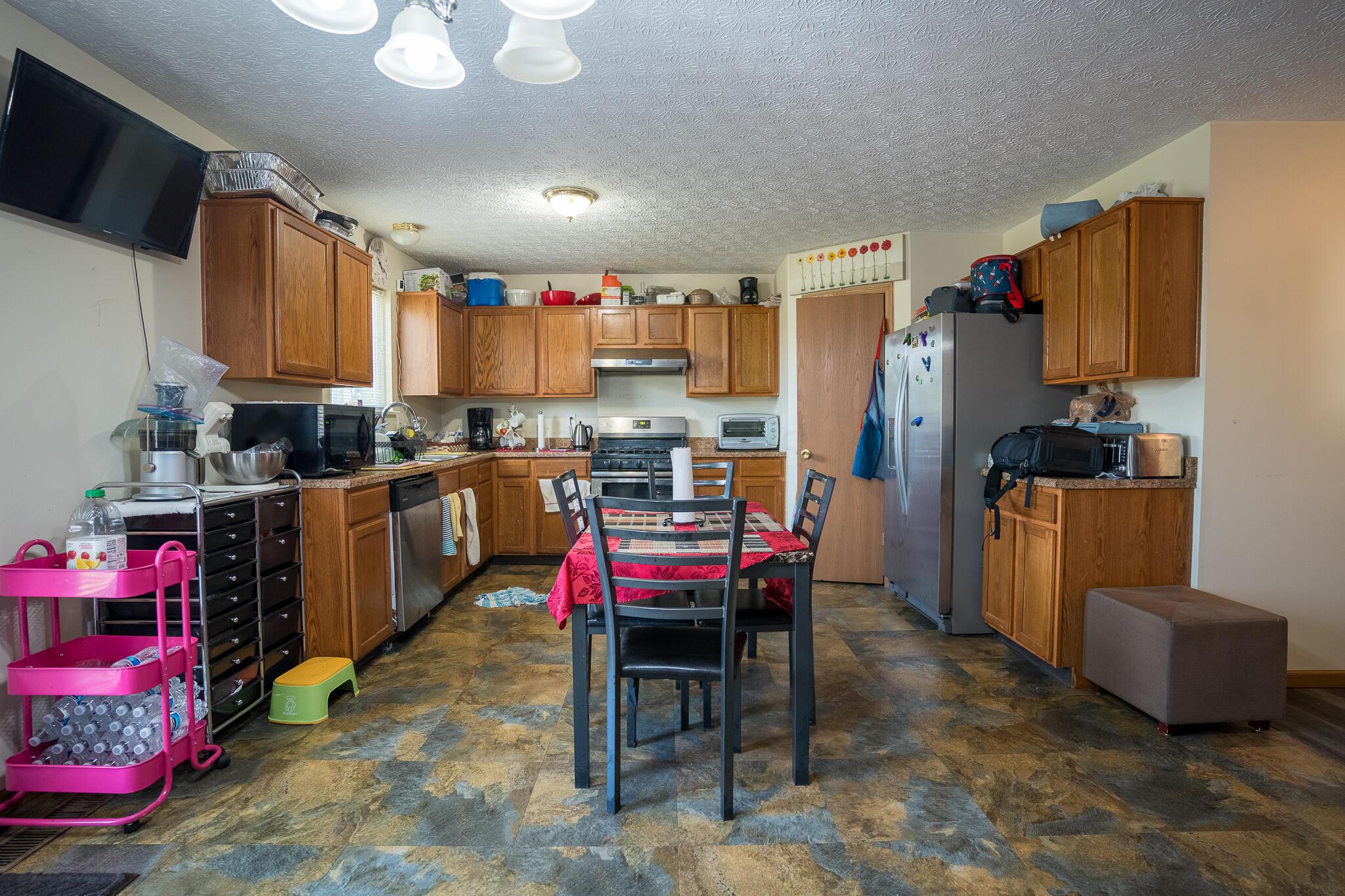 929 Lockmead Court Property Photo 9