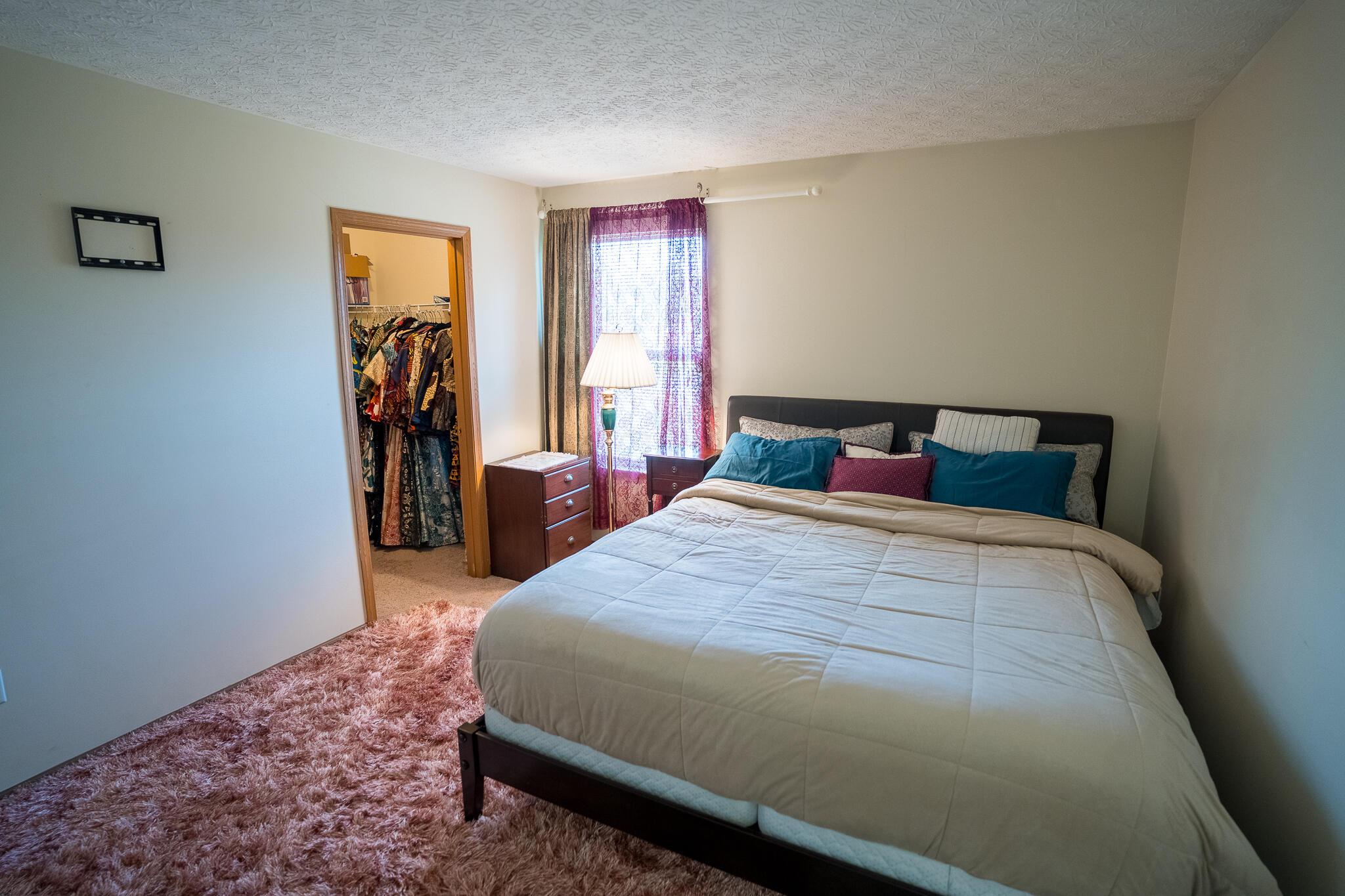 929 Lockmead Court Property Photo 17