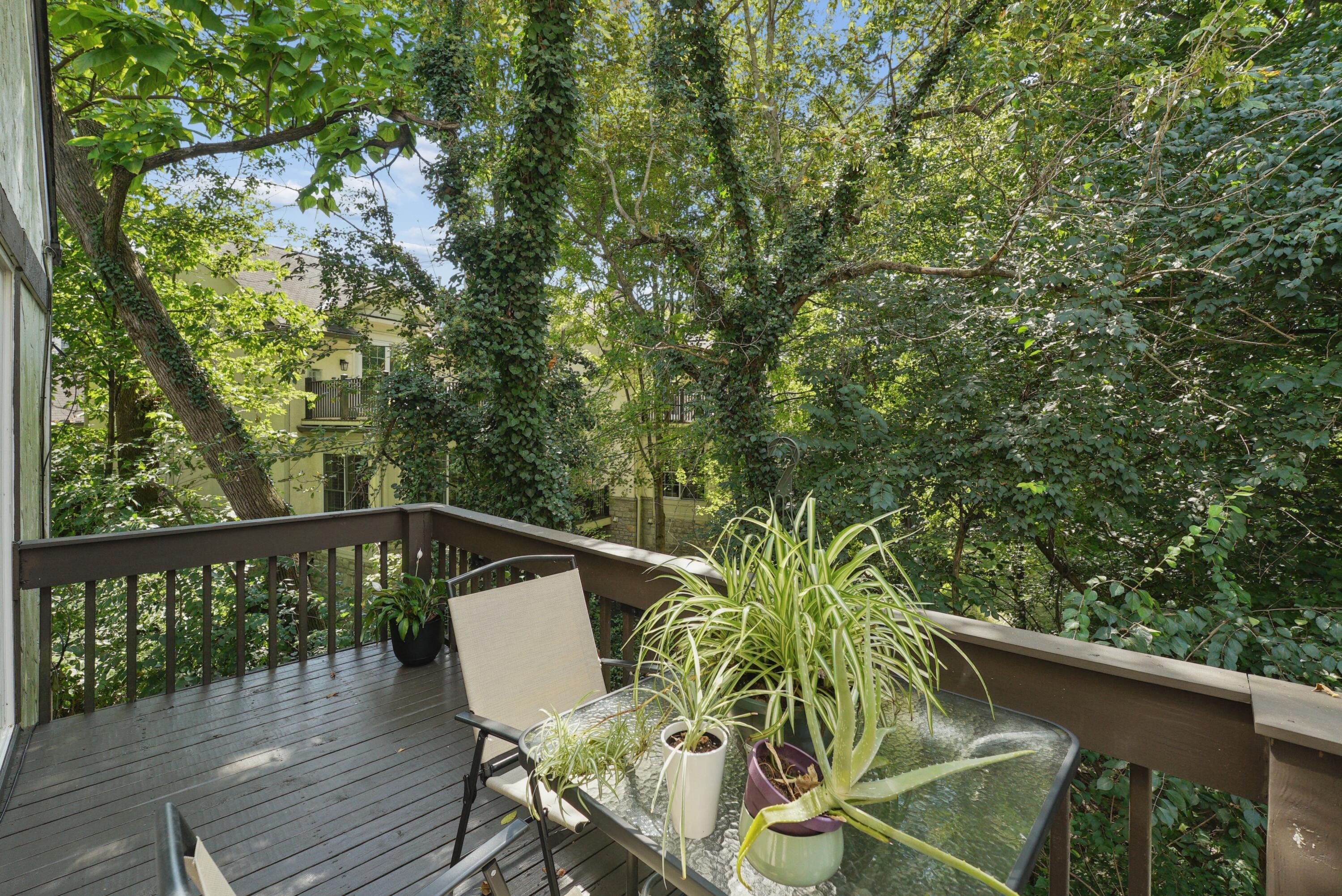 1577 Arlington Avenue, 1577b Property Photo 25