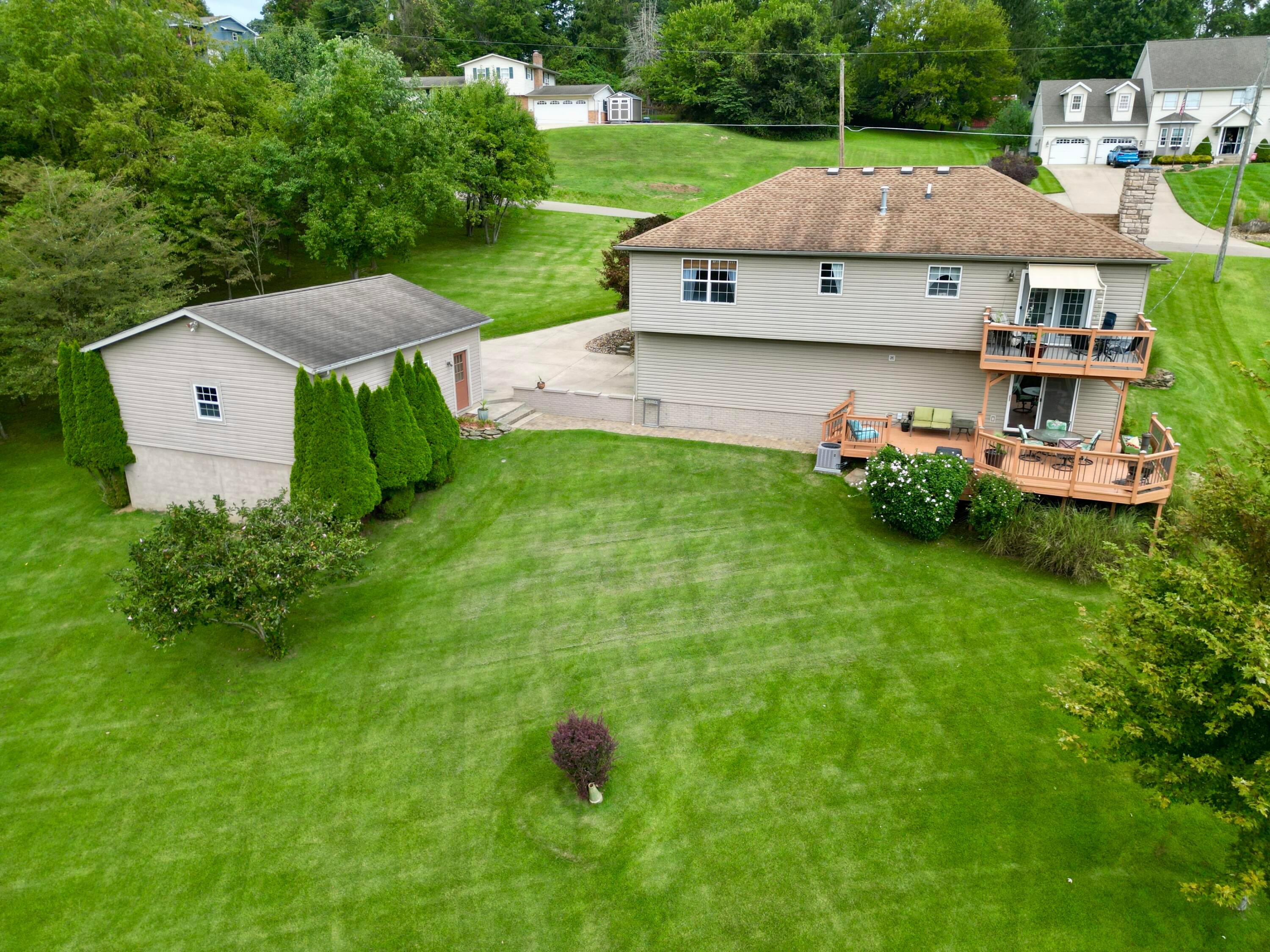 6720 Layman Drive Property Photo 4