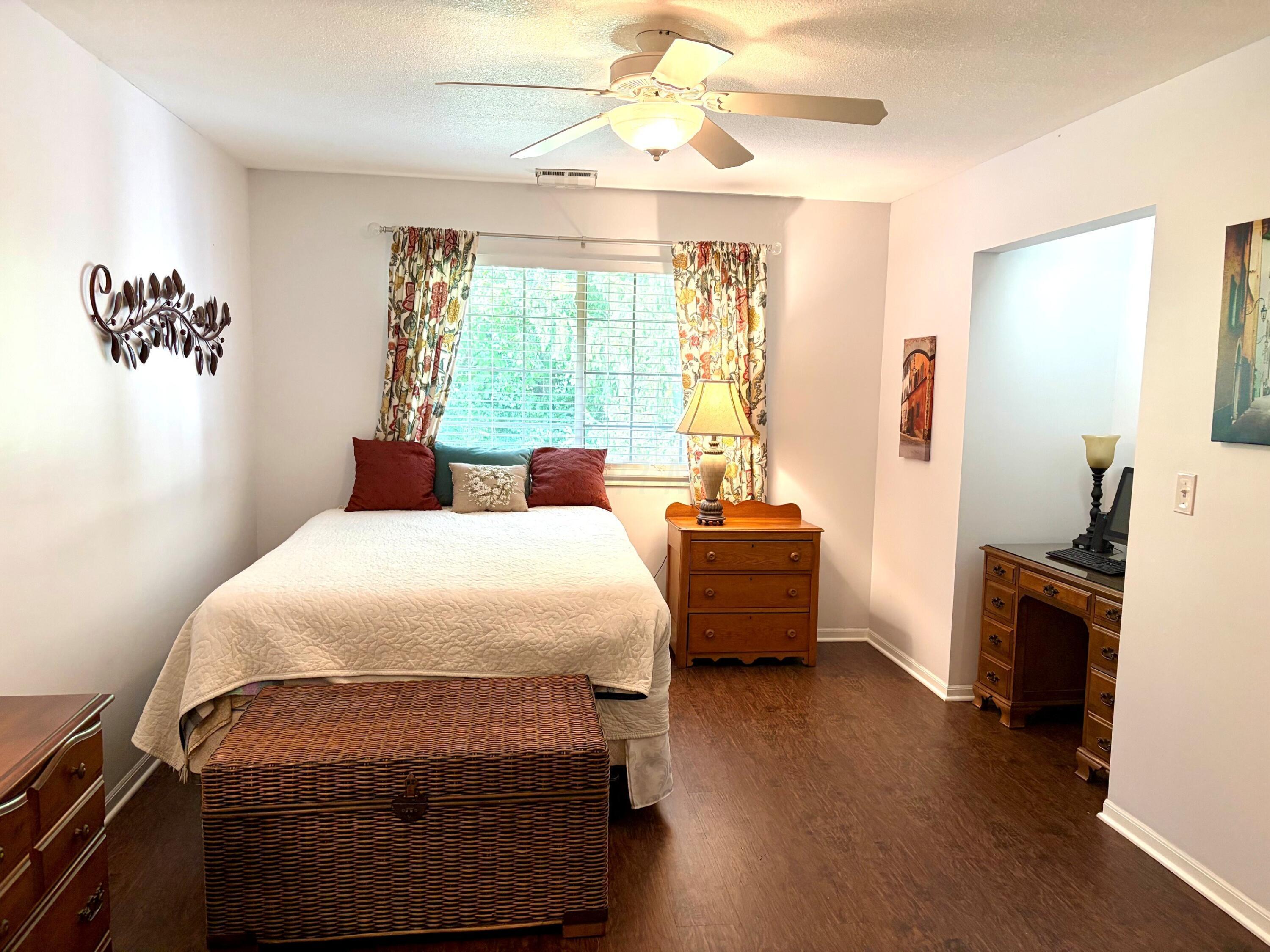3954 Wiston Drive Property Photo 11
