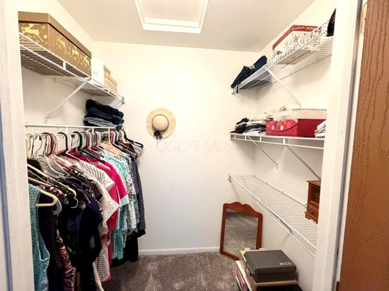 3954 Wiston Drive Property Photo 14