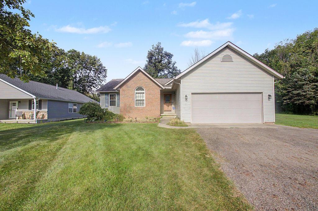3171 Apple Valley Drive Property Photo 1
