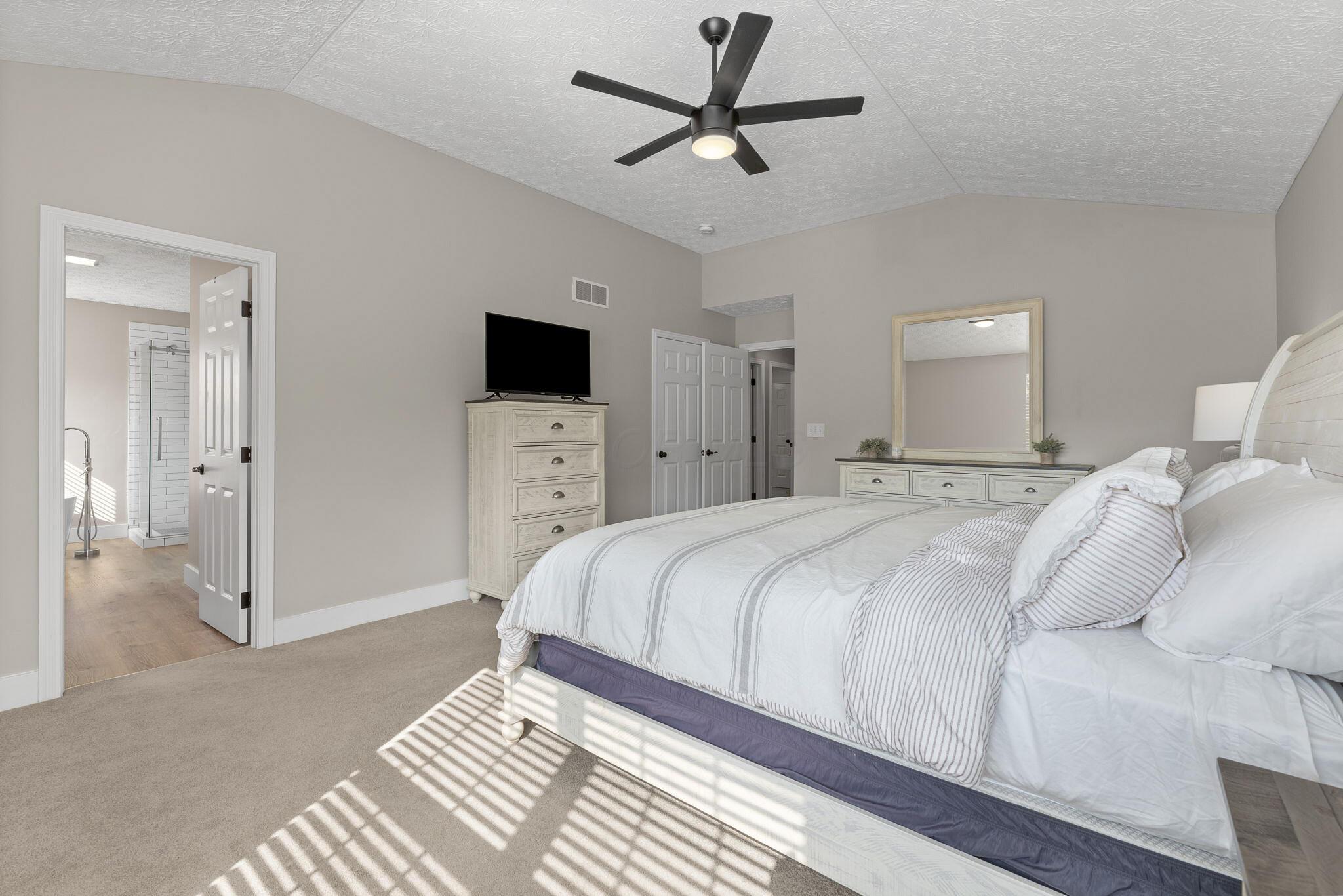 1739 Harrison Pond Drive Property Photo 25