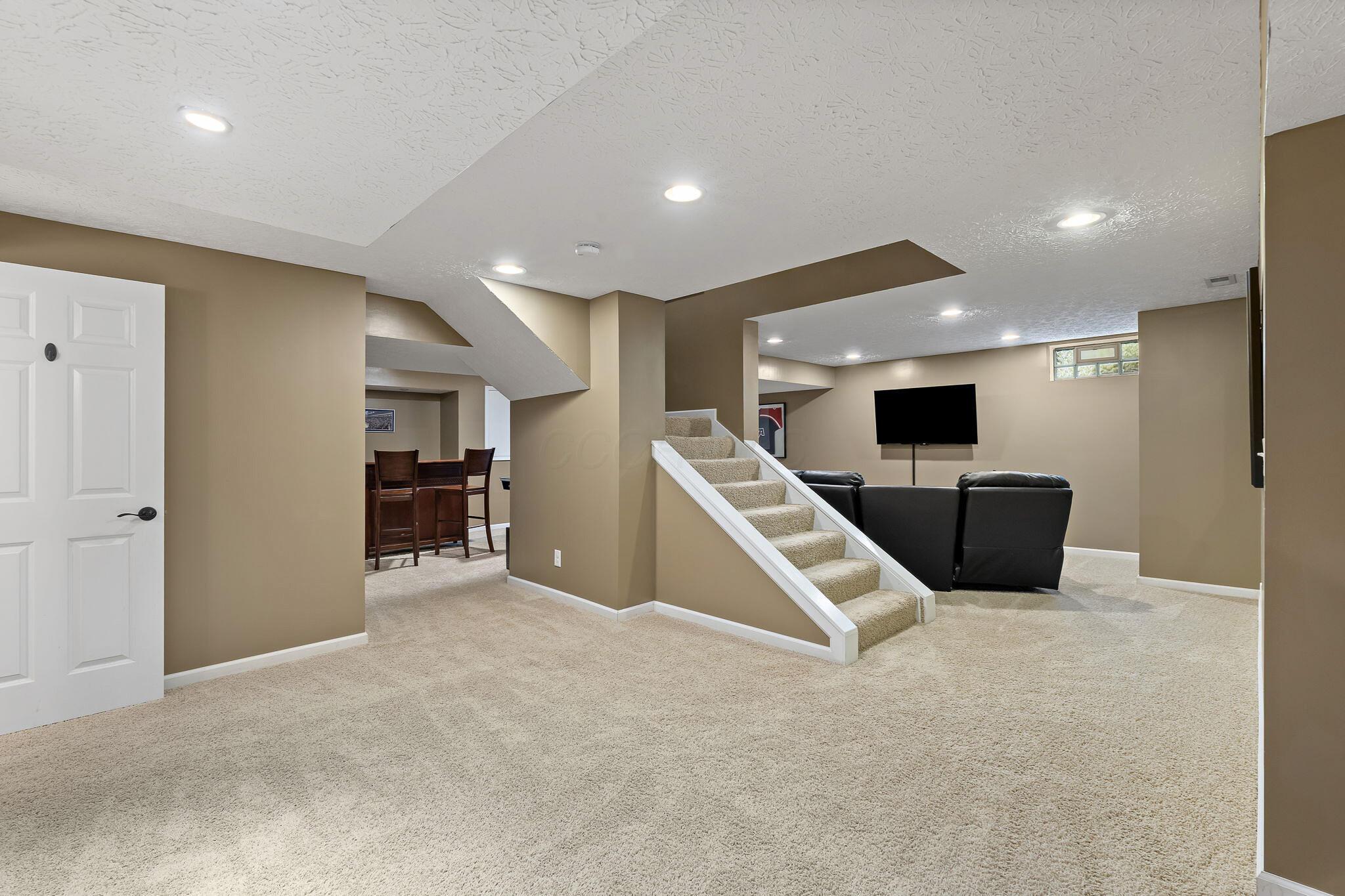 1739 Harrison Pond Drive Property Photo 38