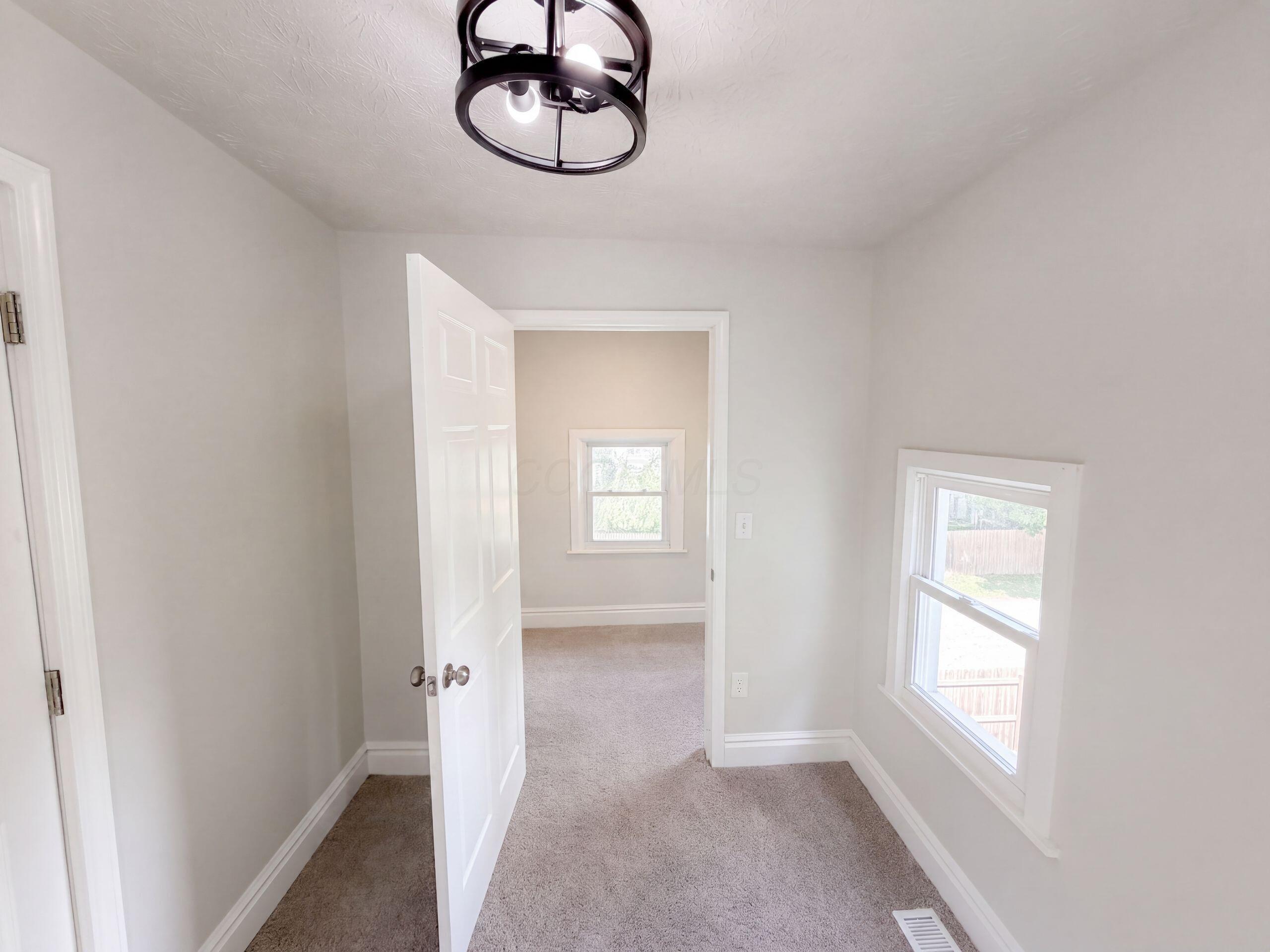 926 Ellsworth Avenue Property Photo 8