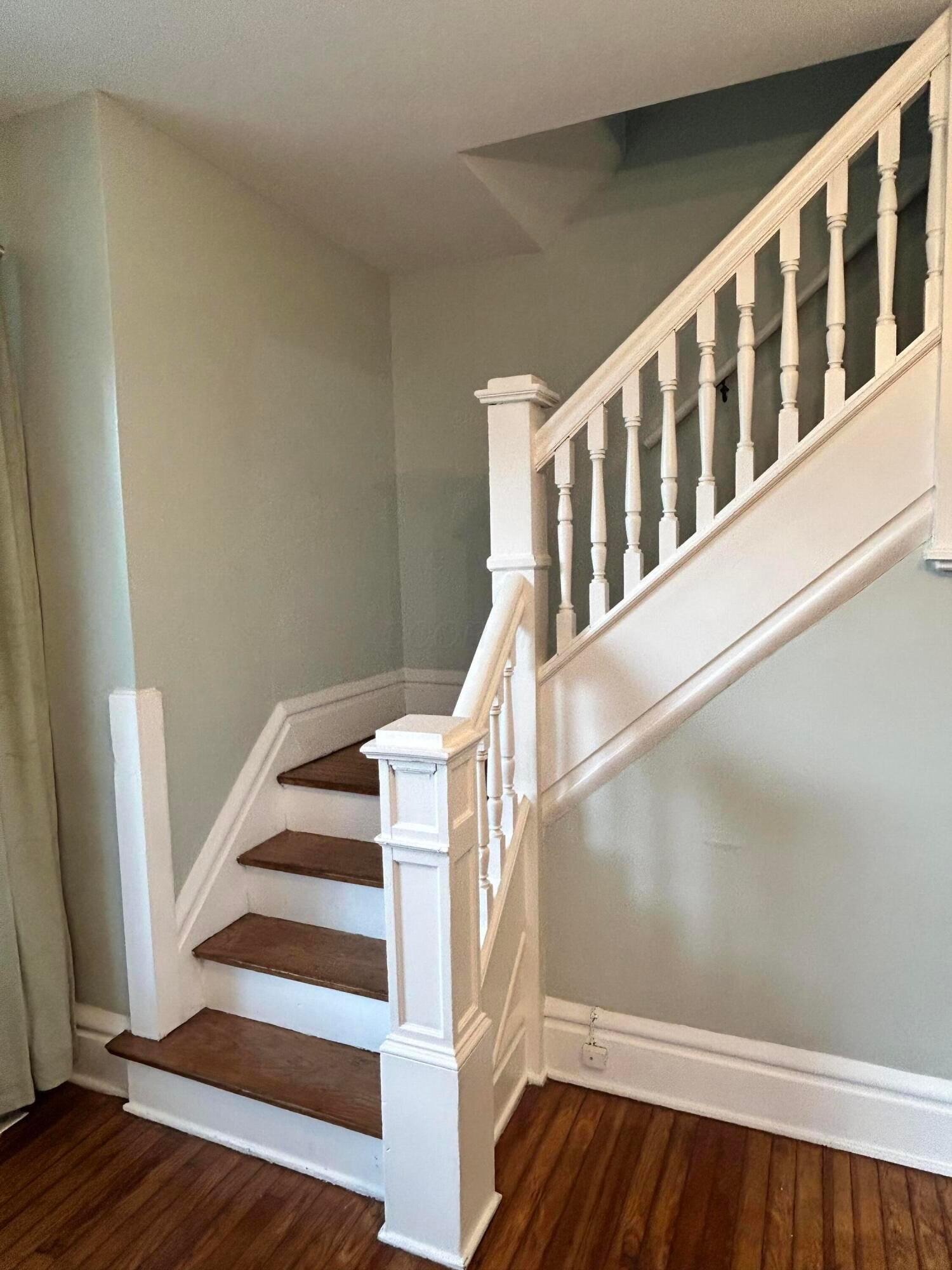 26-28 W Maynard Avenue Property Photo 7