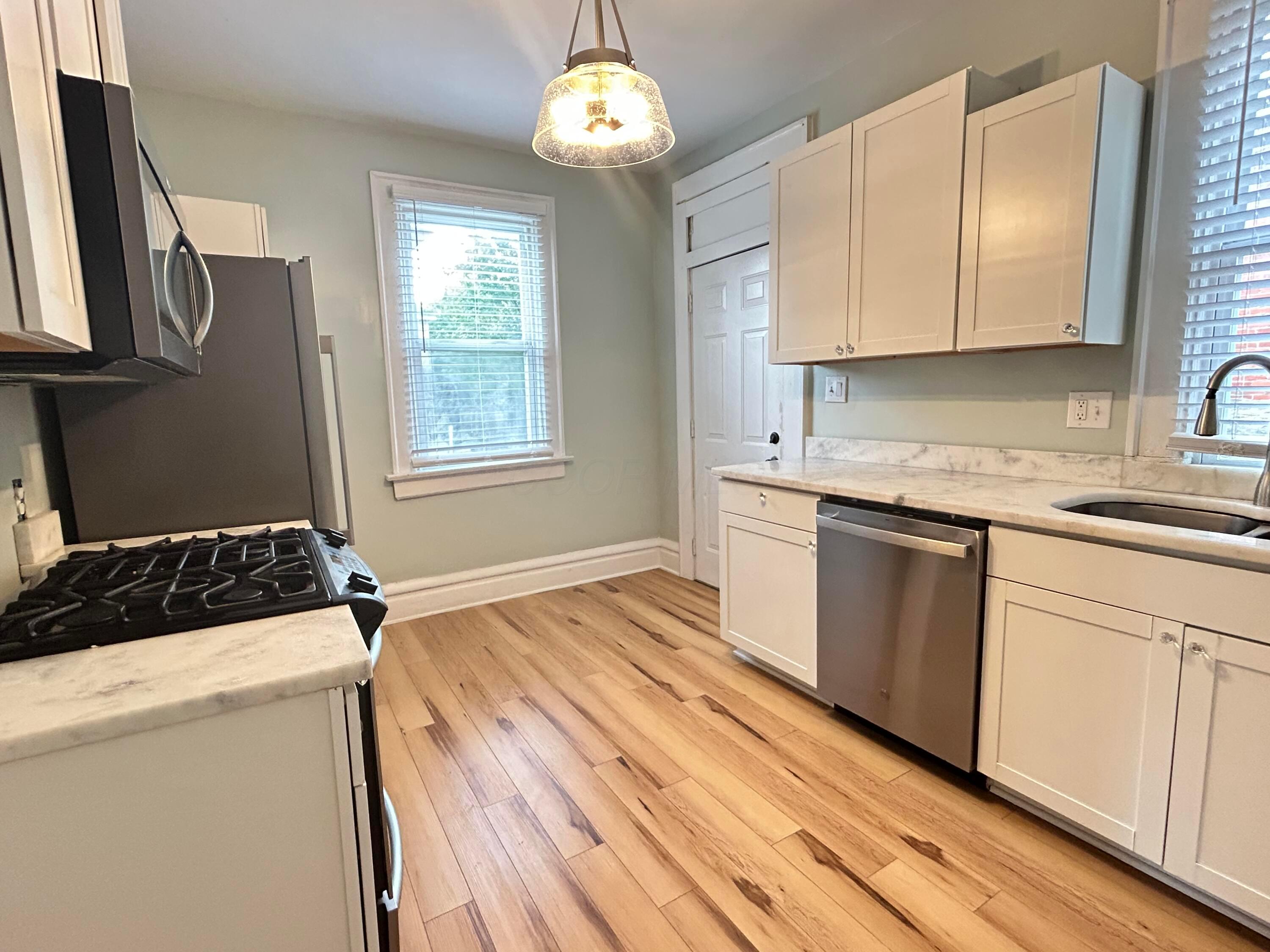 26-28 W Maynard Avenue Property Photo 8
