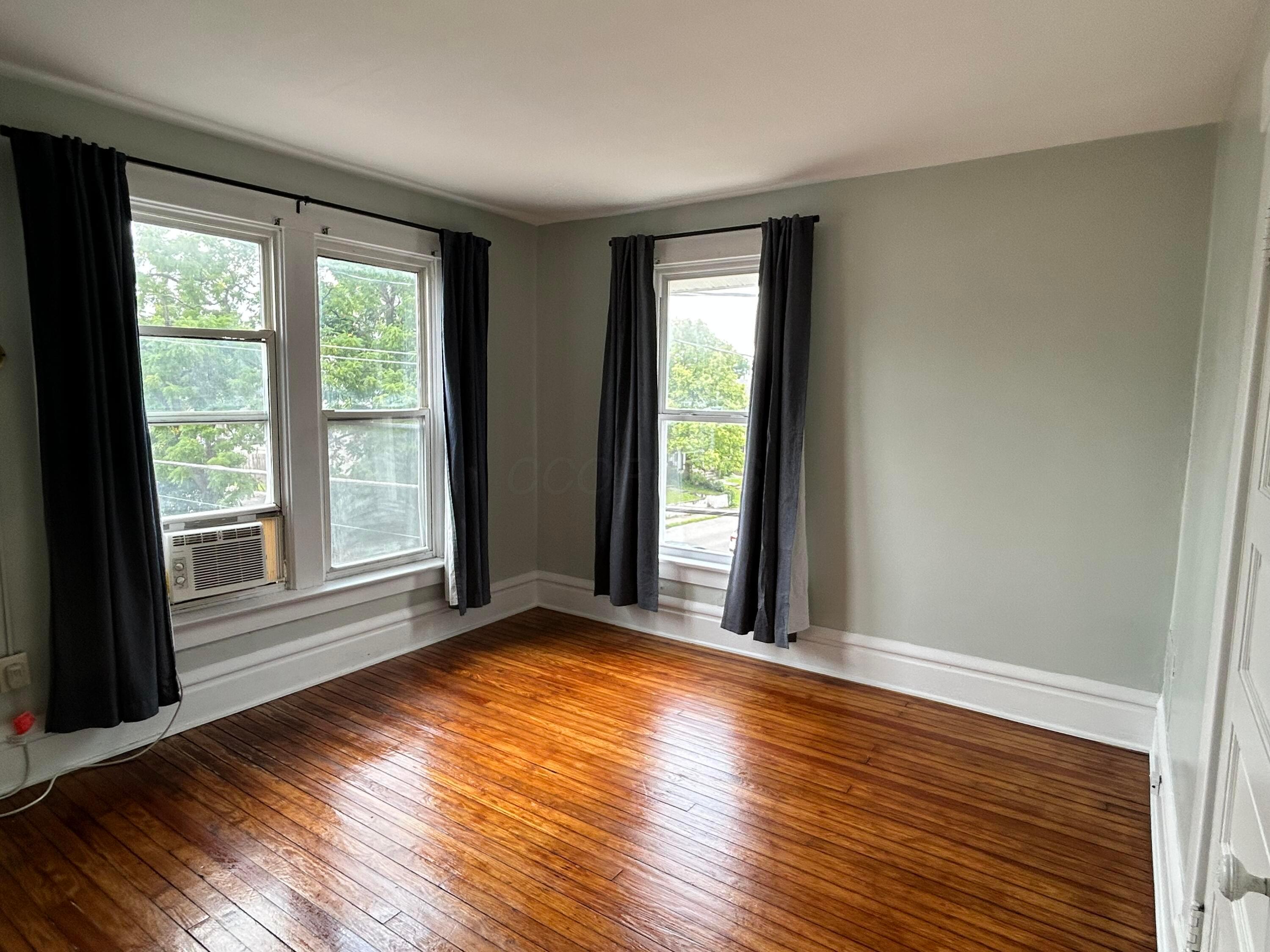 26-28 W Maynard Avenue Property Photo 18