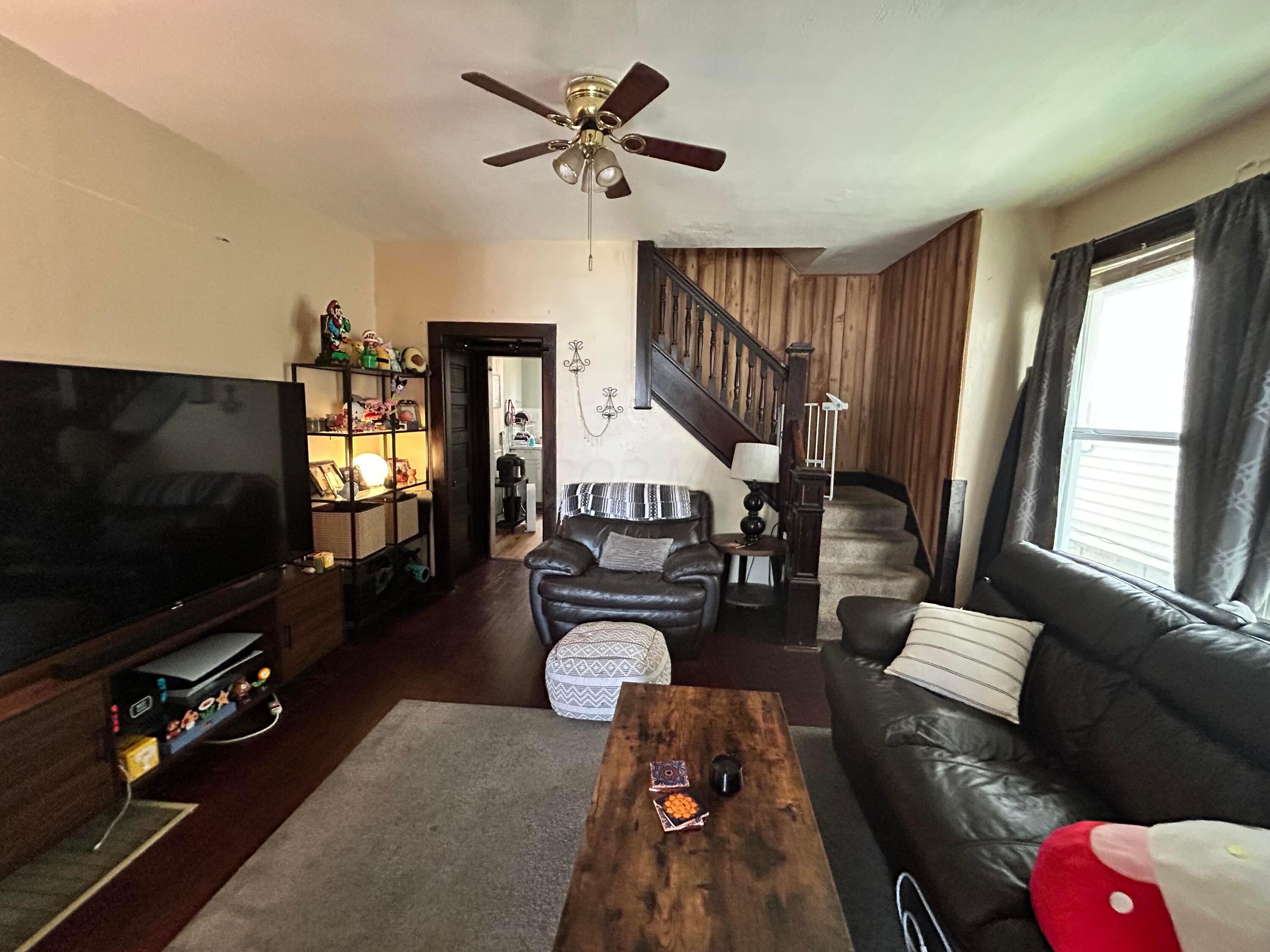 26-28 W Maynard Avenue Property Photo 25