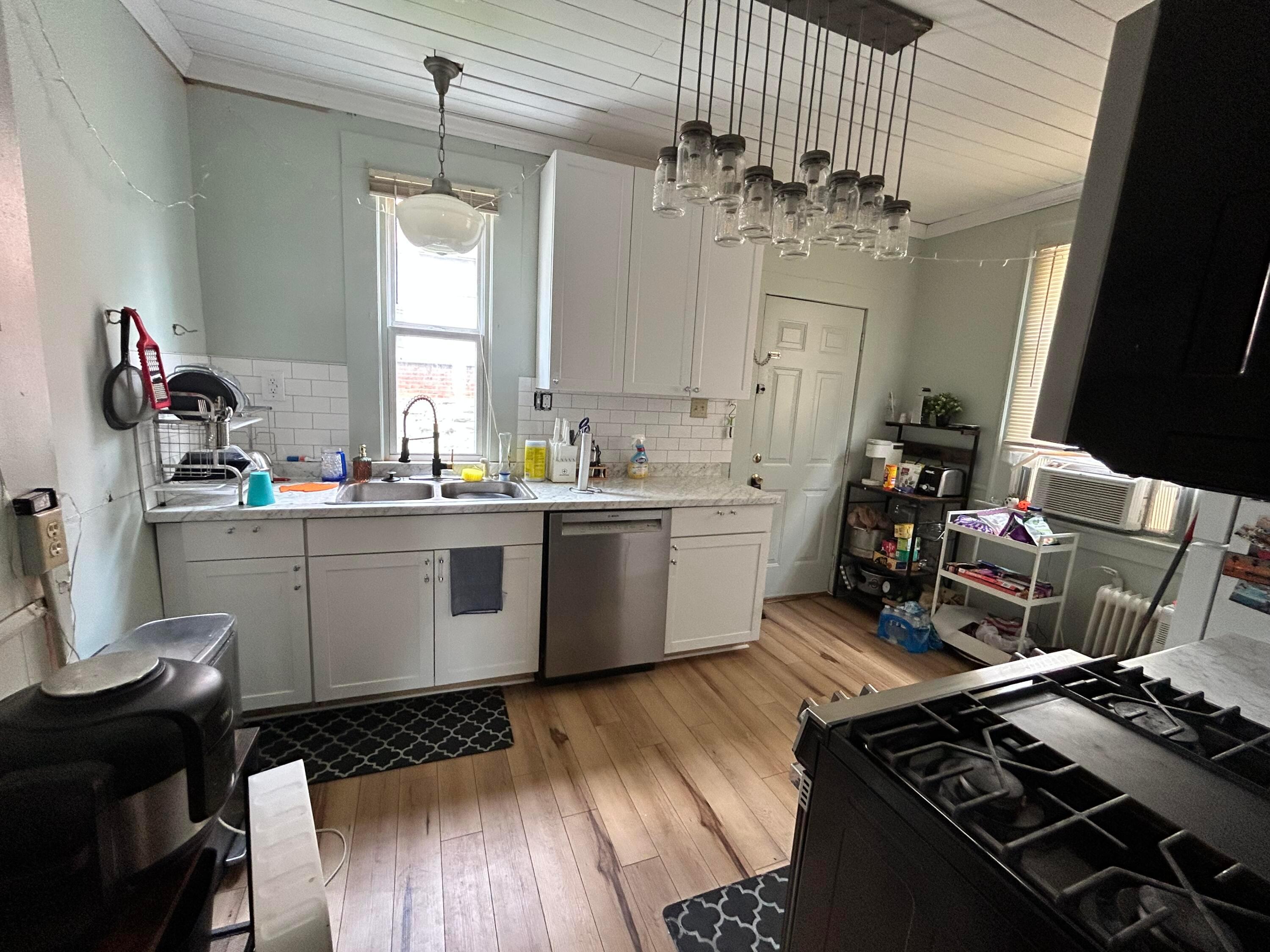 26-28 W Maynard Avenue Property Photo 26