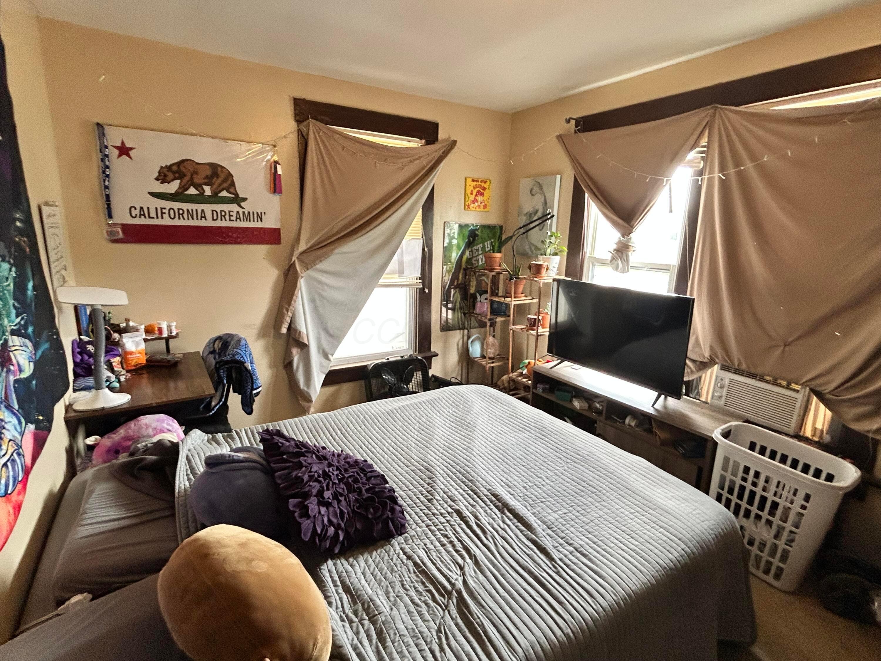 26-28 W Maynard Avenue Property Photo 36