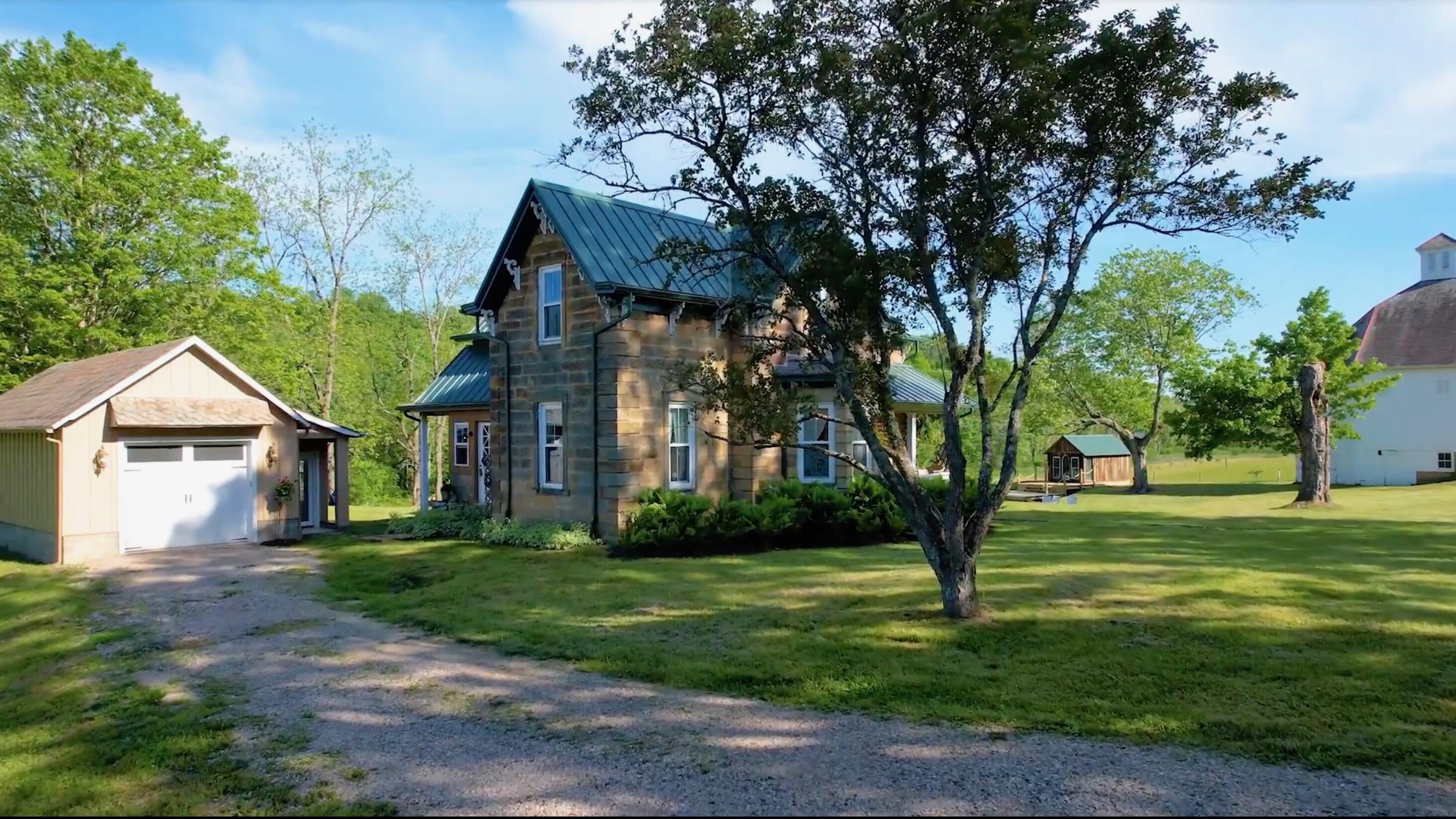 24574 Shurtz Road Property Photo 1