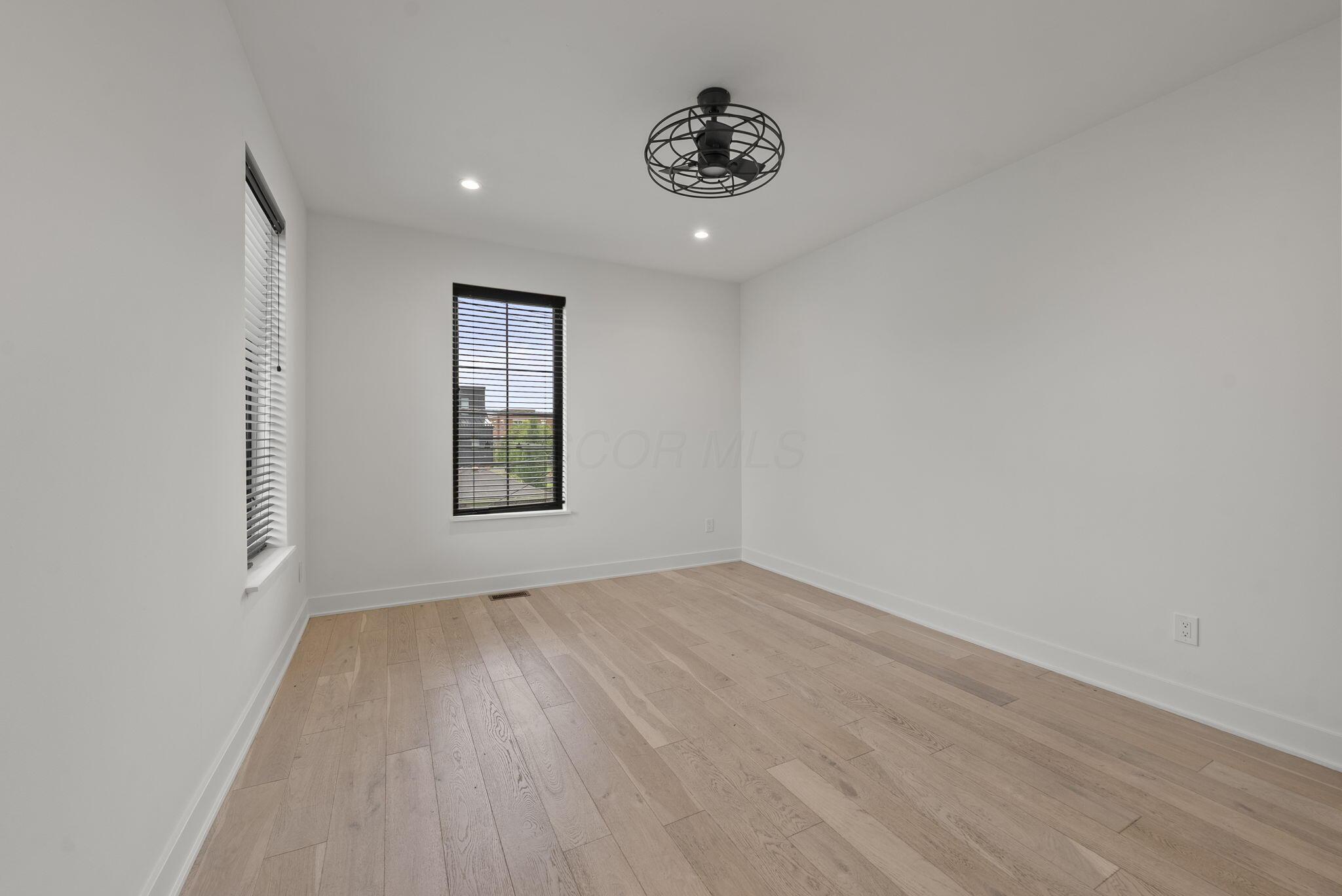 382 Biehl Alley Property Photo 44
