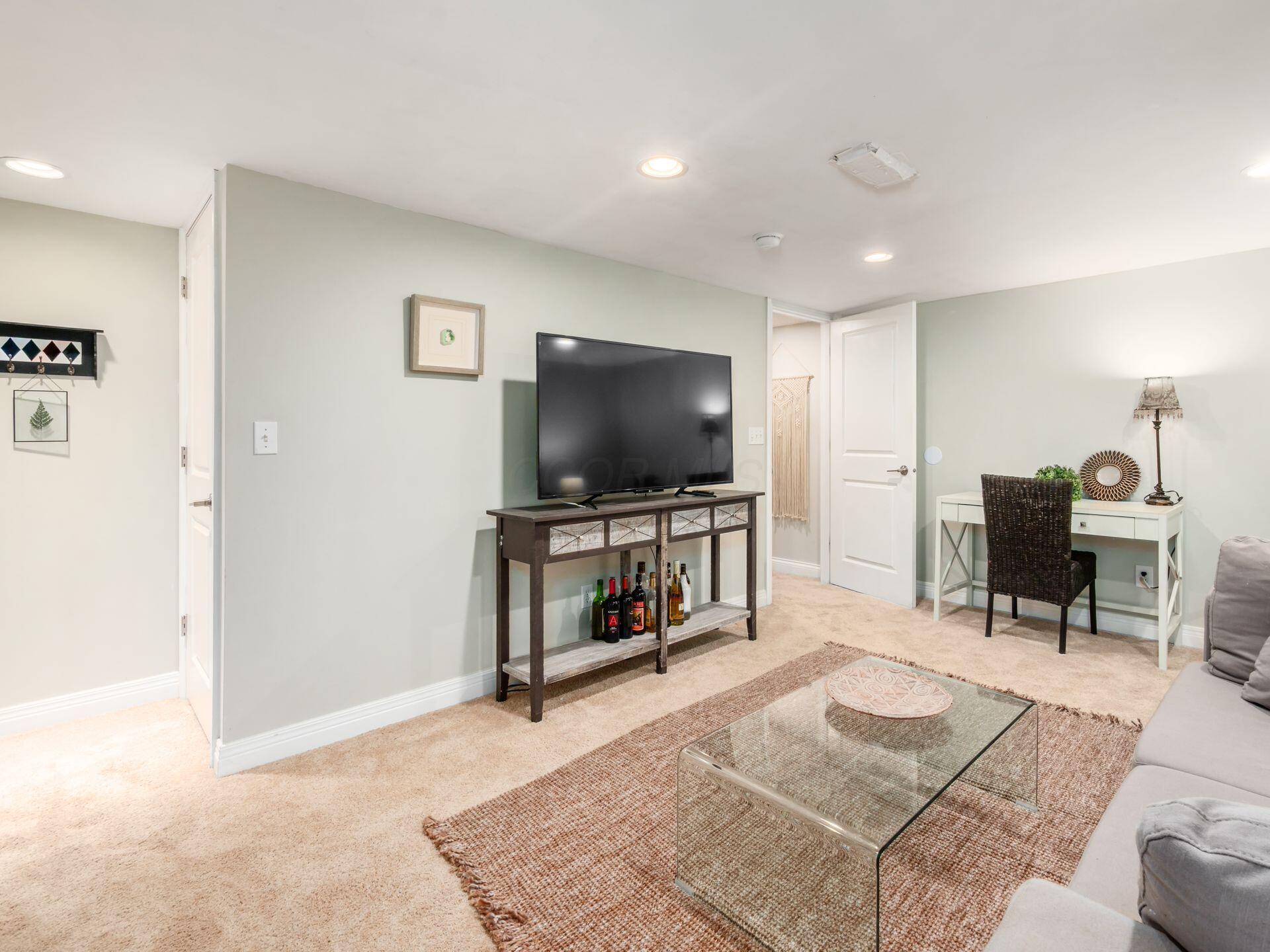 5626 Barney Lane Property Photo 31