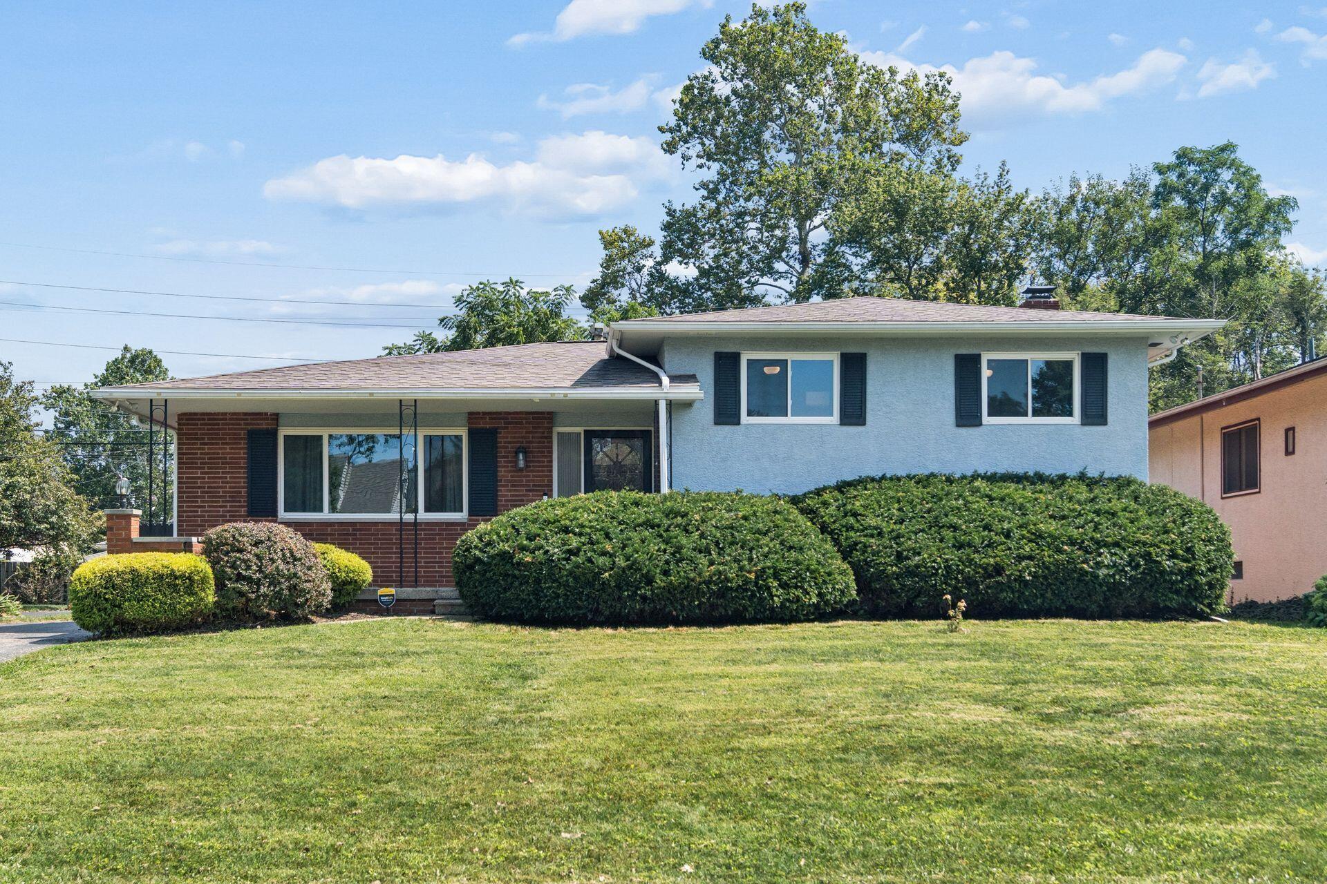 270 S Kellner Road Property Photo 1