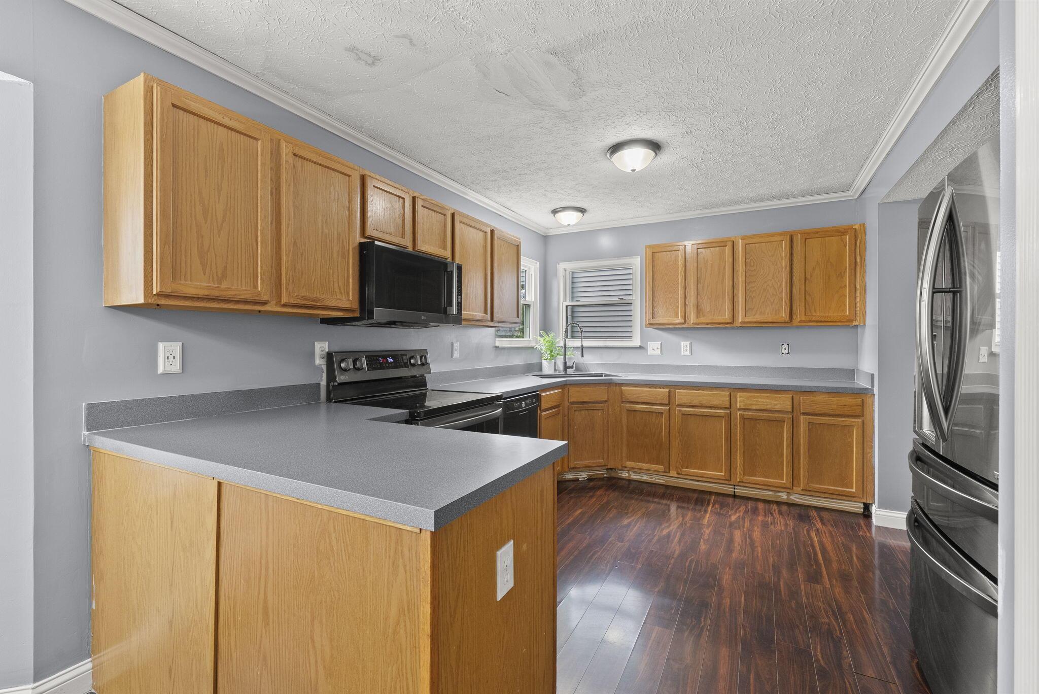 4961 Baycroft Drive Property Photo 12