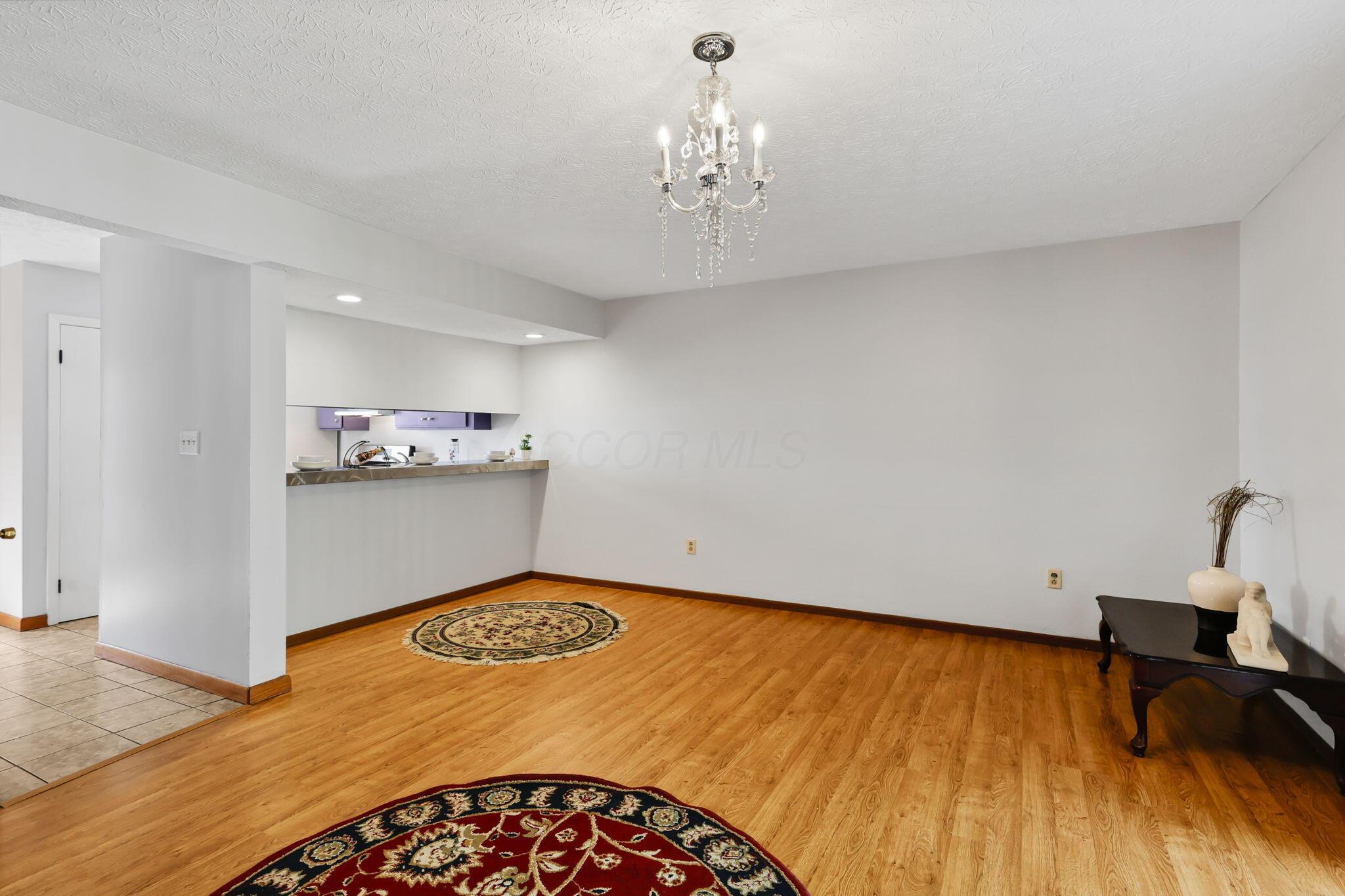 758 Crofton Circle Property Photo 8