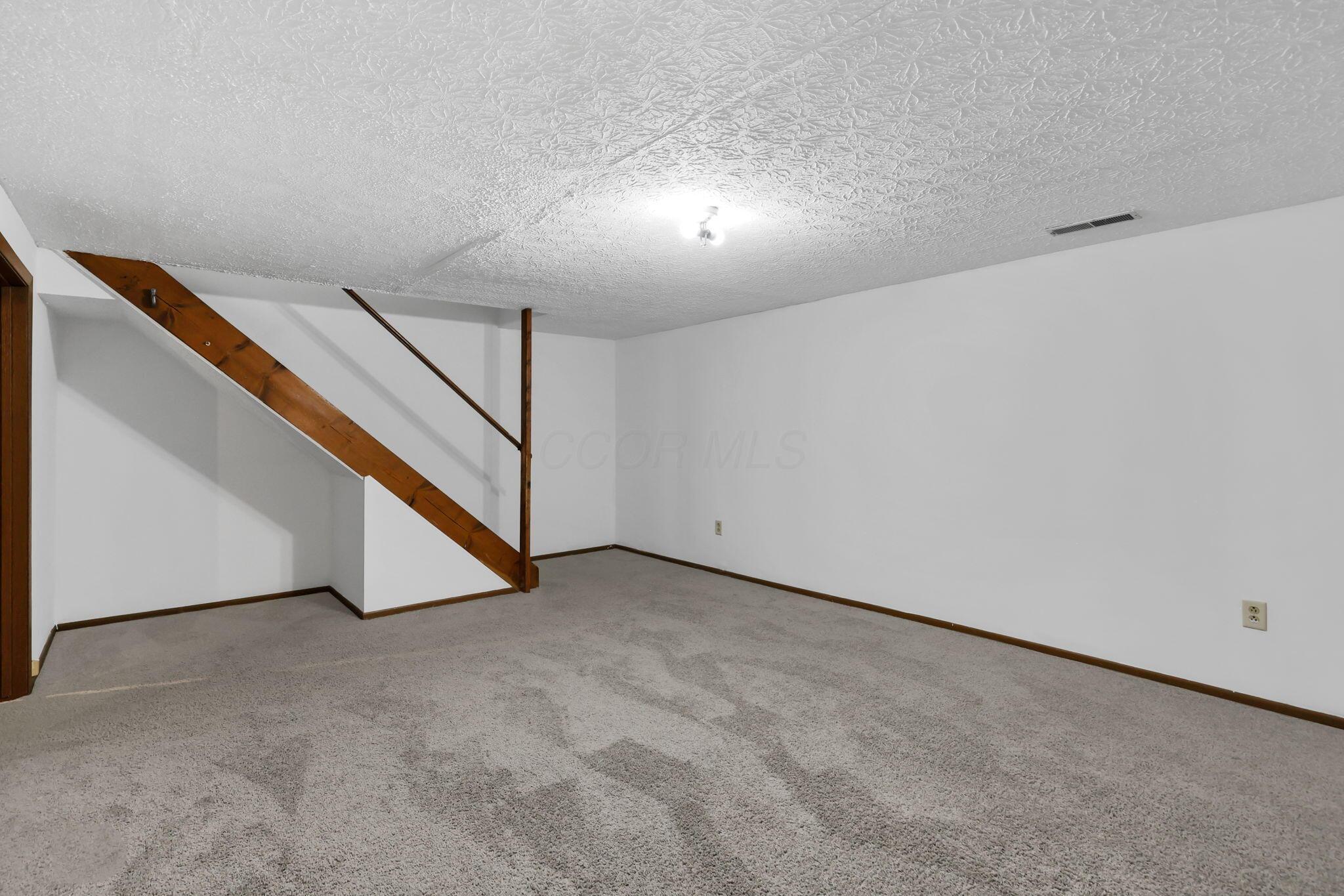 758 Crofton Circle Property Photo 20