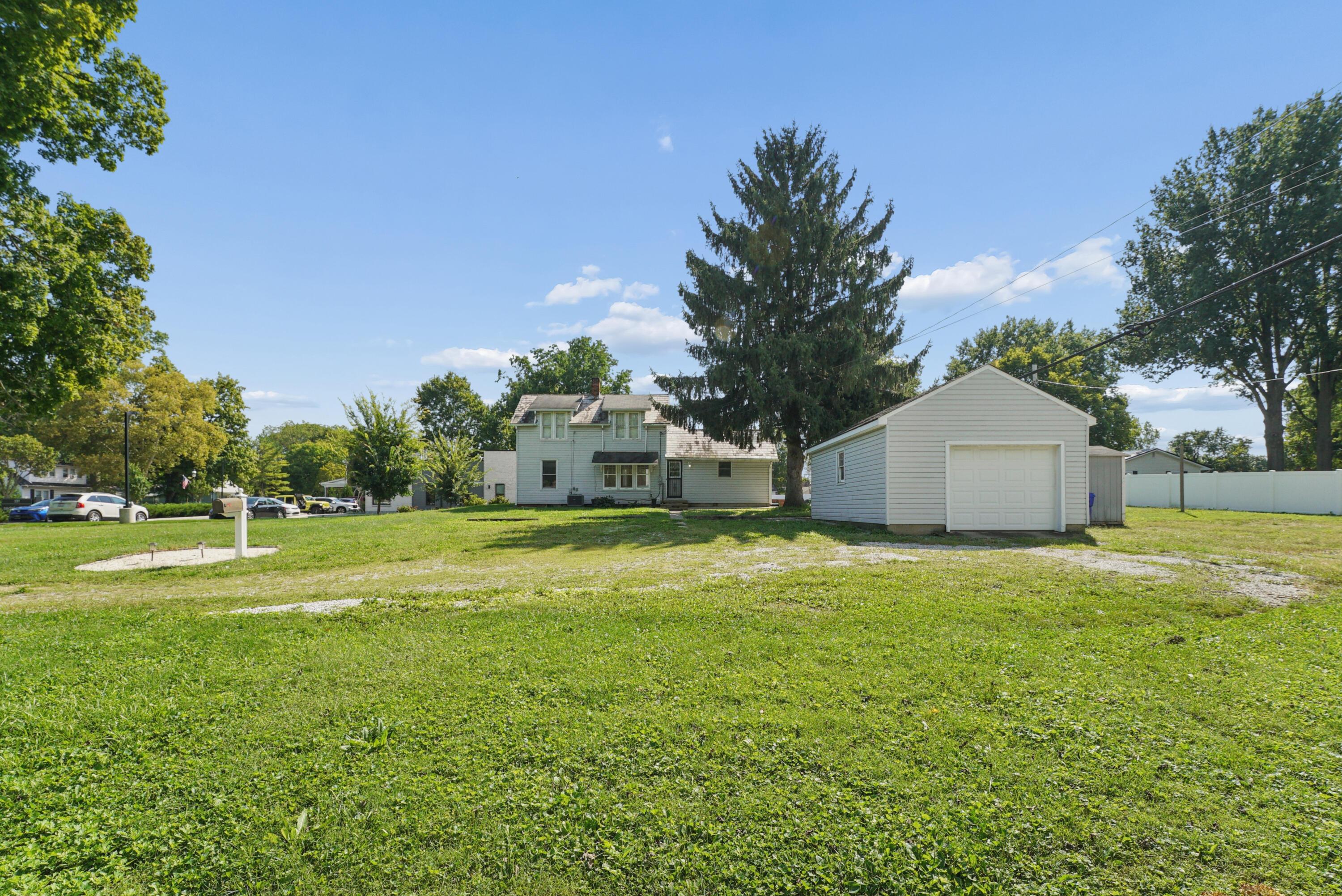 325 Main Street Property Photo 4