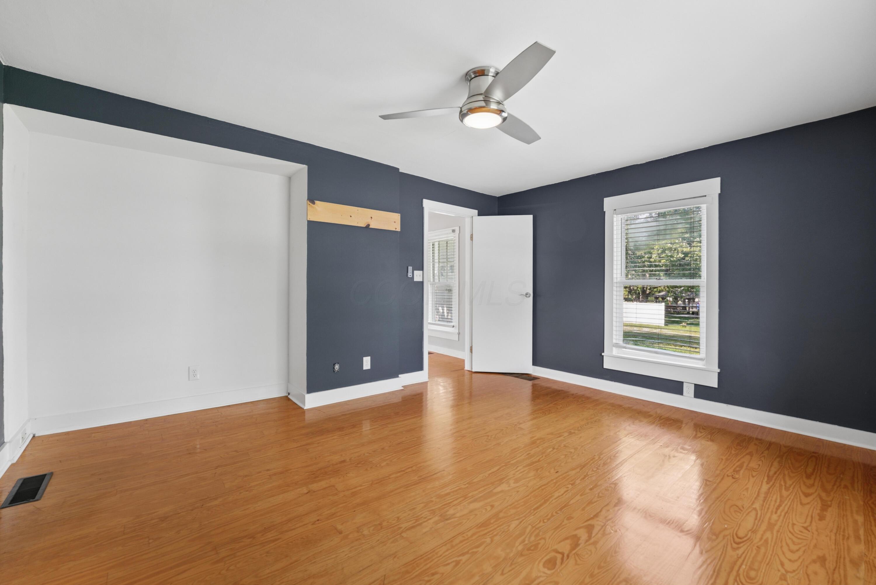 325 Main Street Property Photo 17
