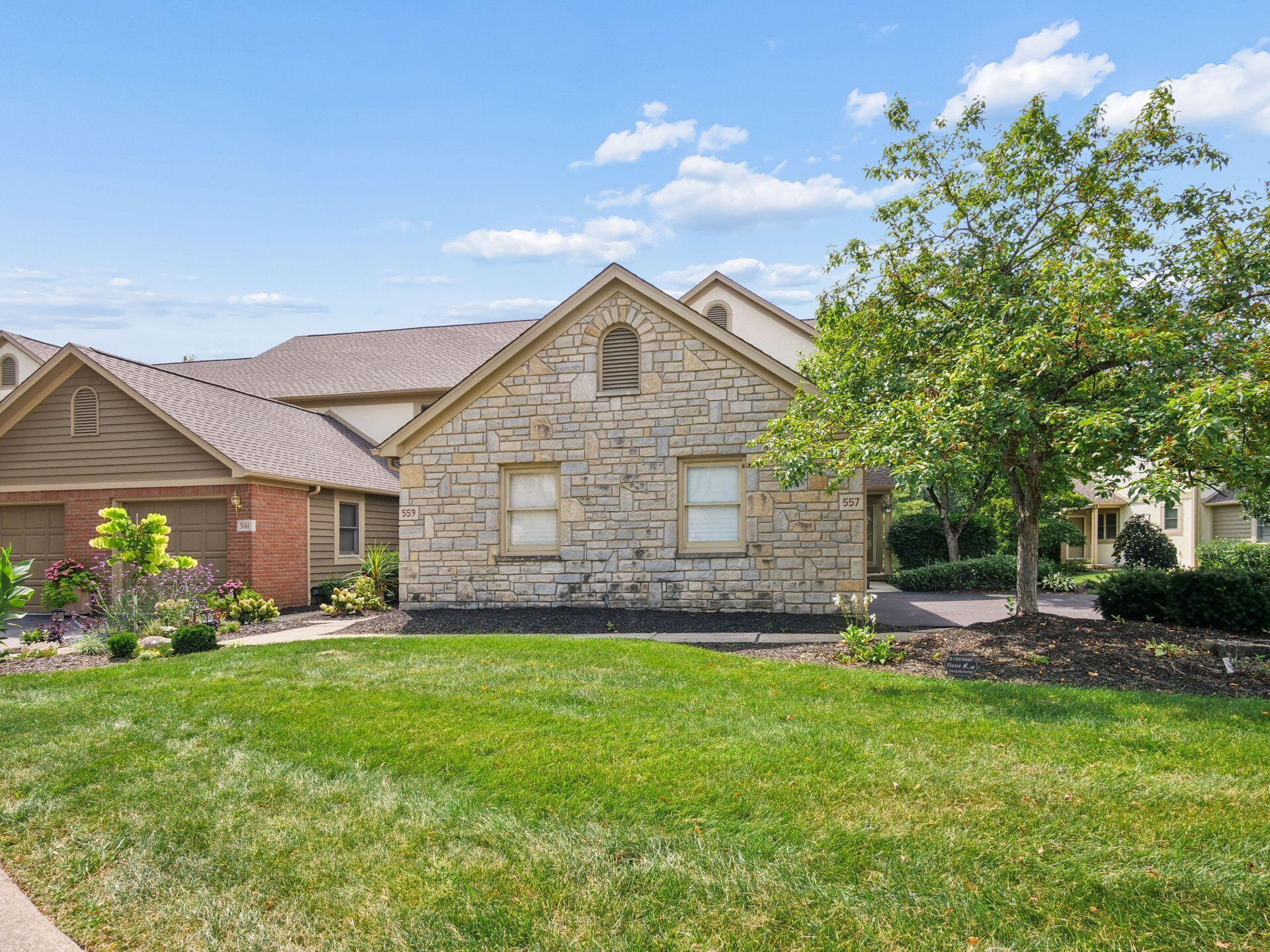 559 Spring Brook Court E, 16