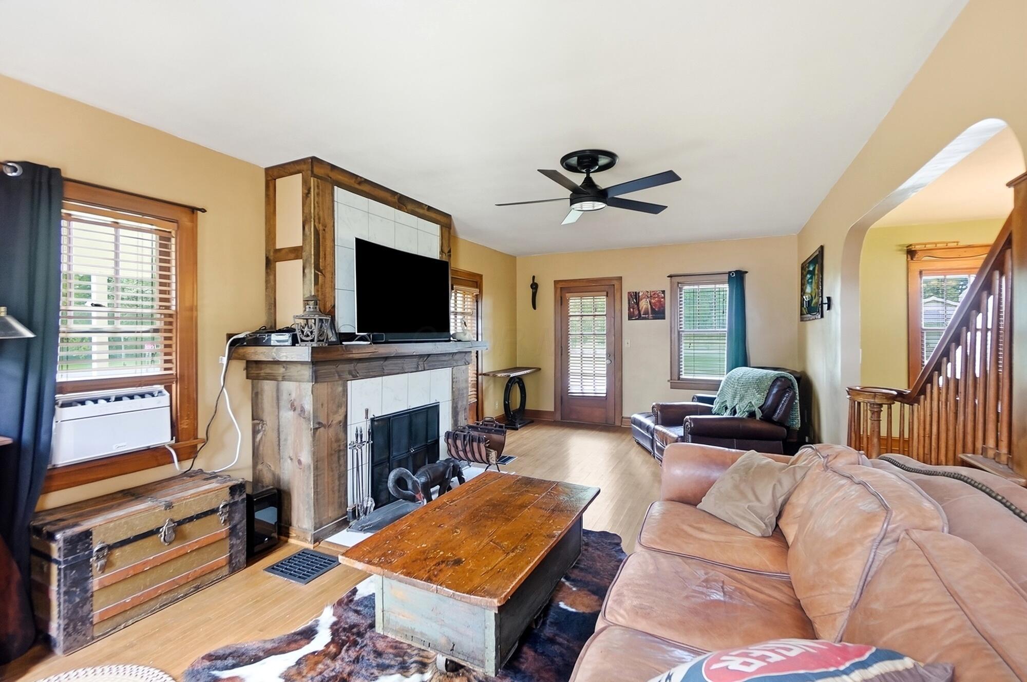 1024 Springlawn Avenue Property Photo 11