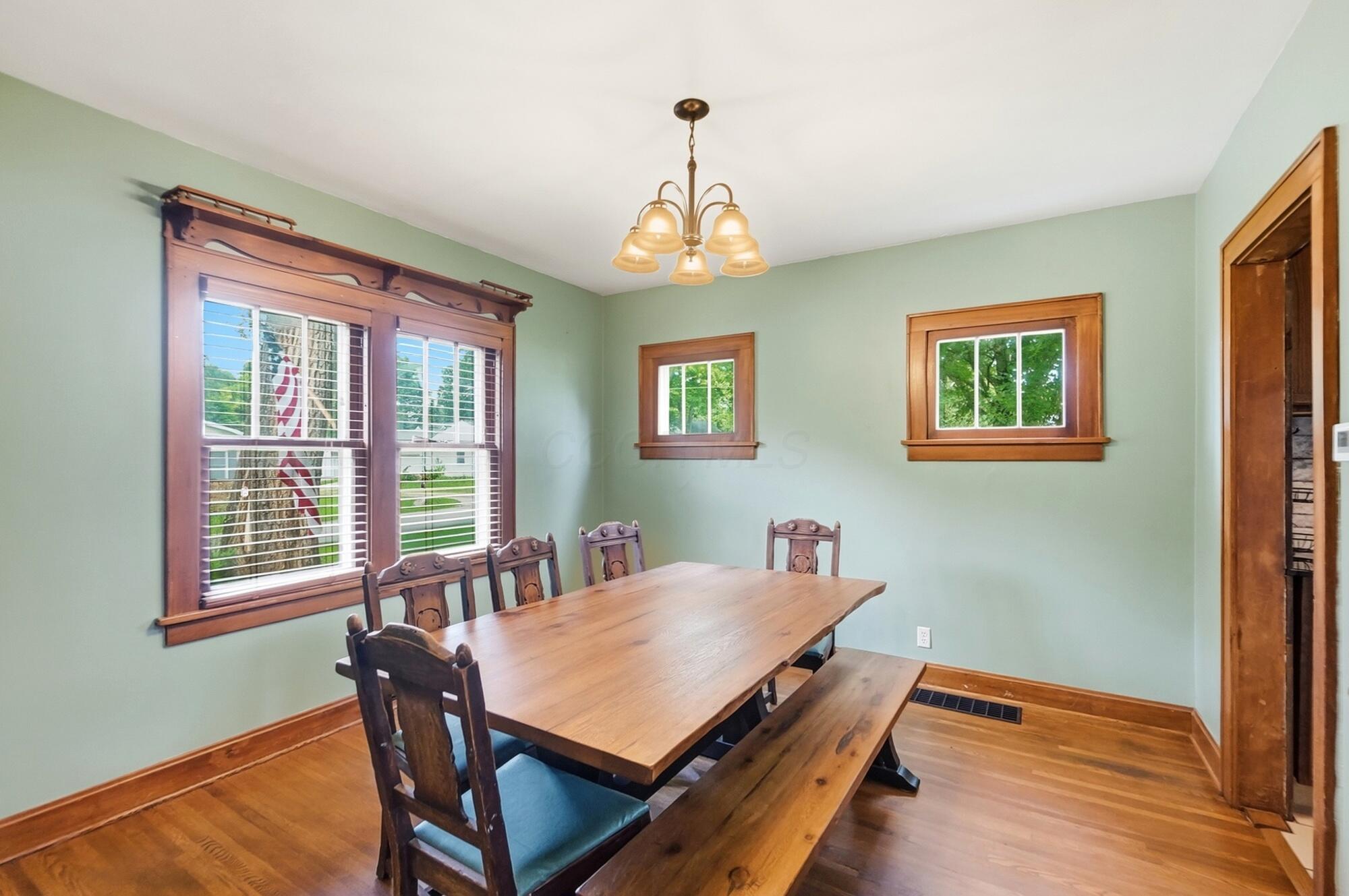 1024 Springlawn Avenue Property Photo 14