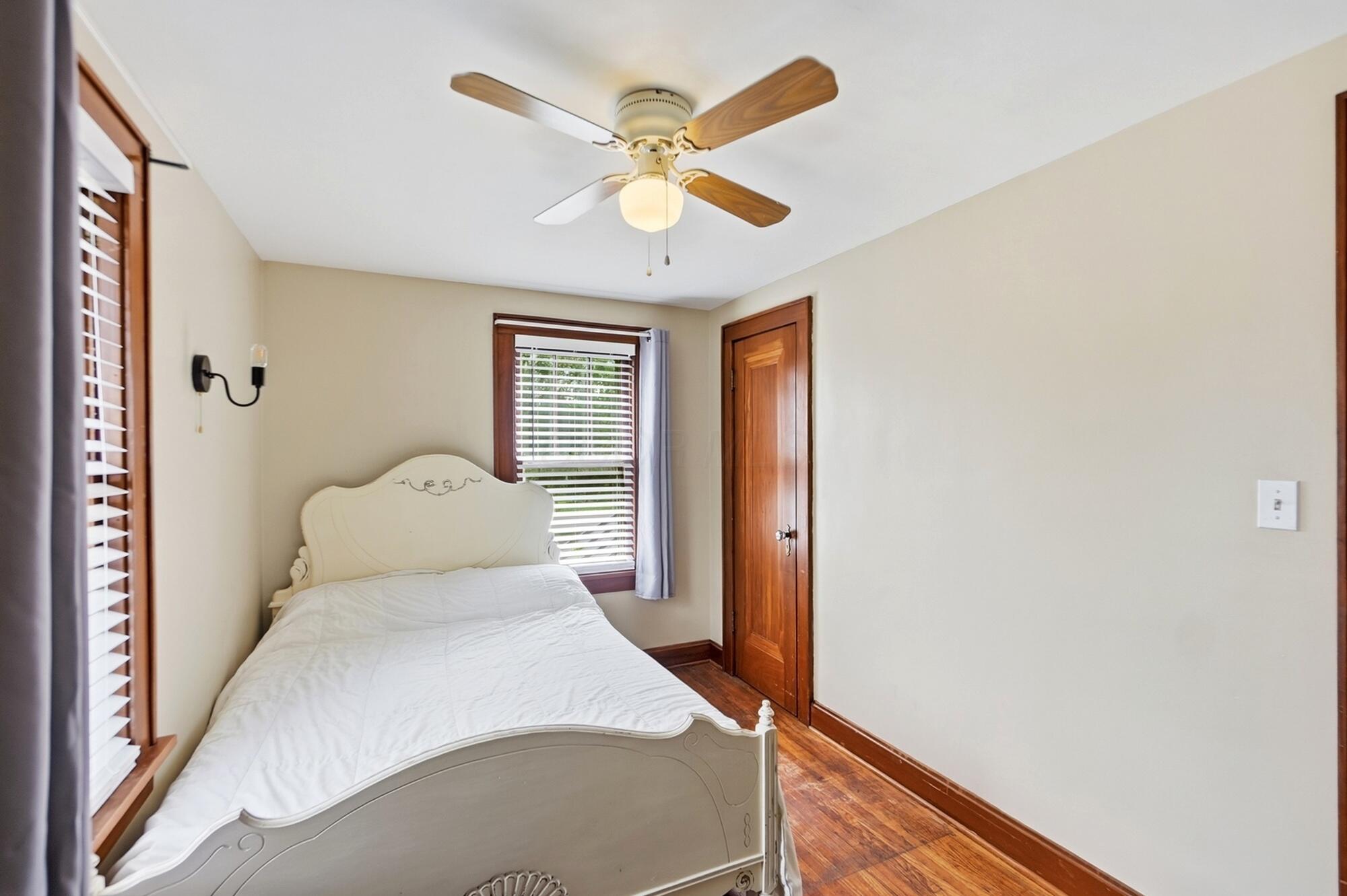 1024 Springlawn Avenue Property Photo 35