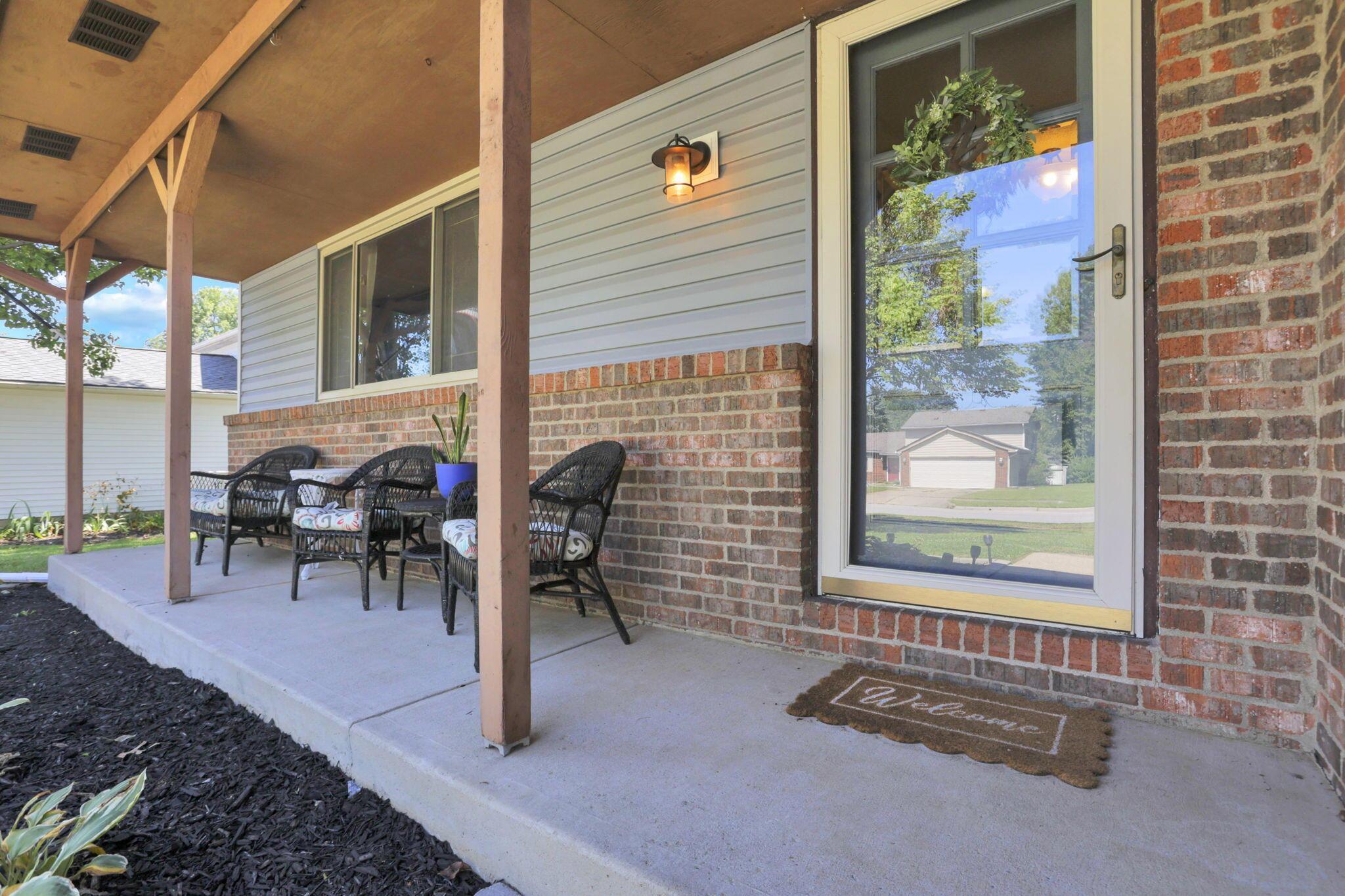 6427 Firethorn Avenue Property Photo 6
