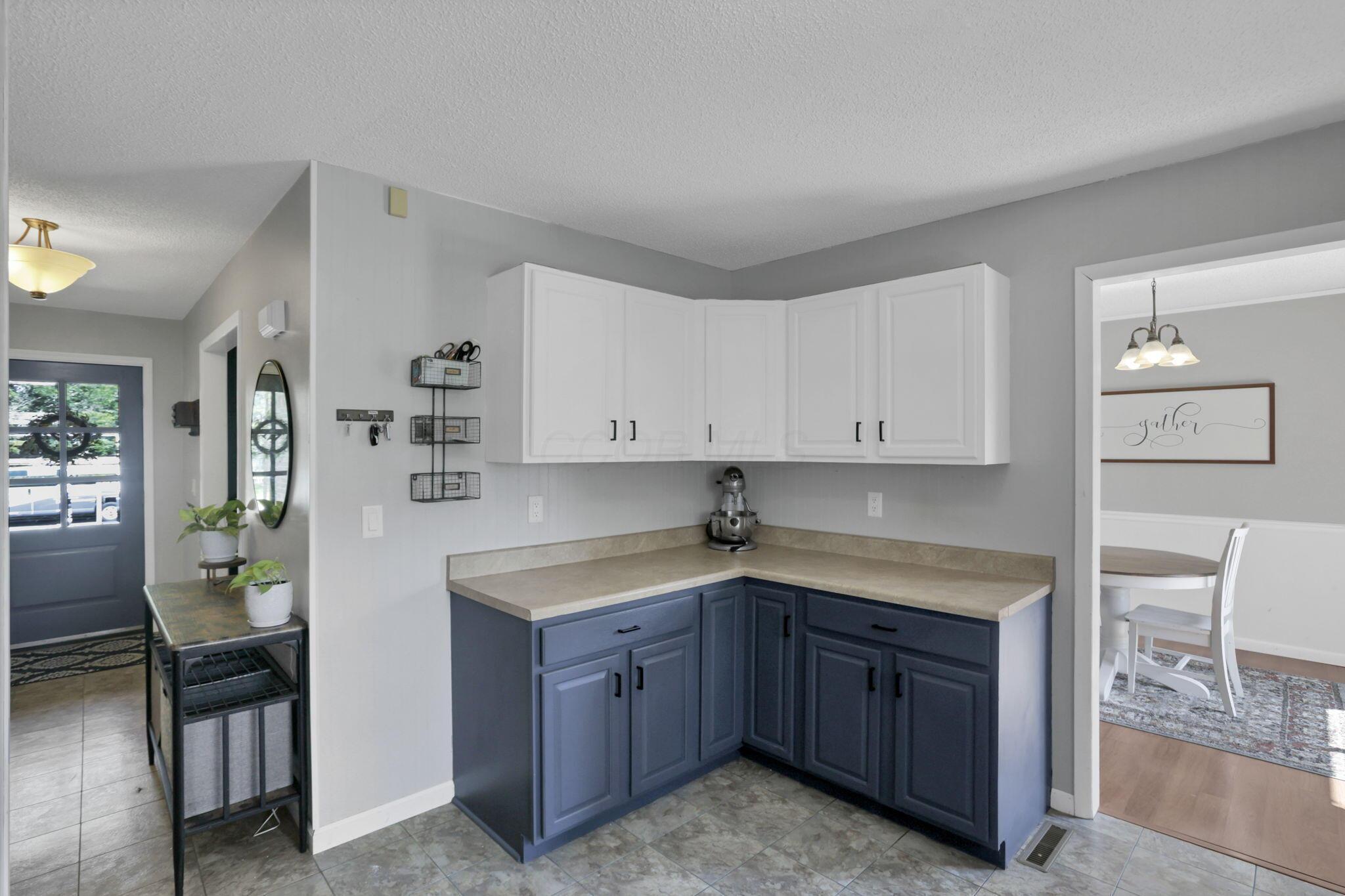 6427 Firethorn Avenue Property Photo 17