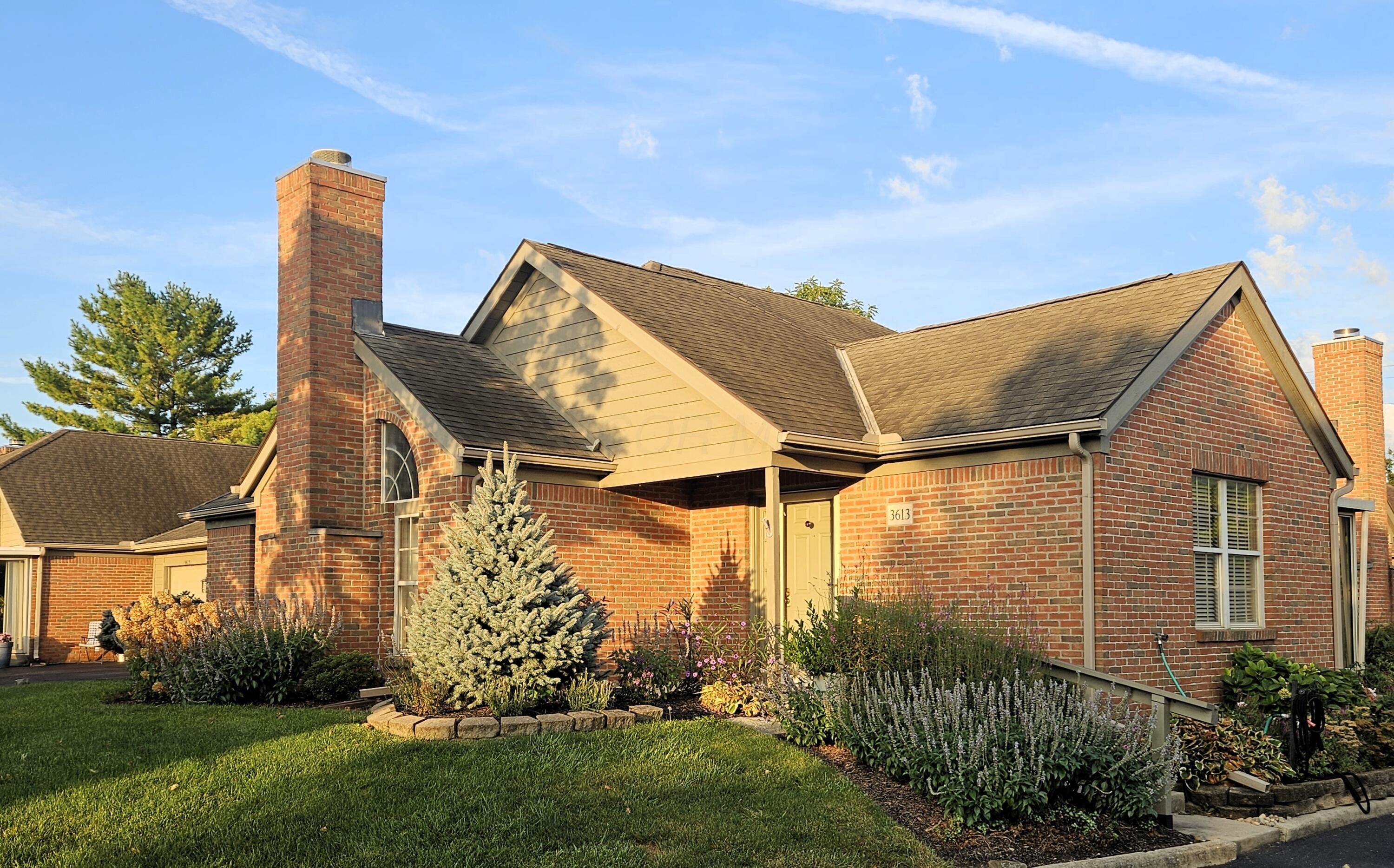 3613 Hunters Crossing Drive