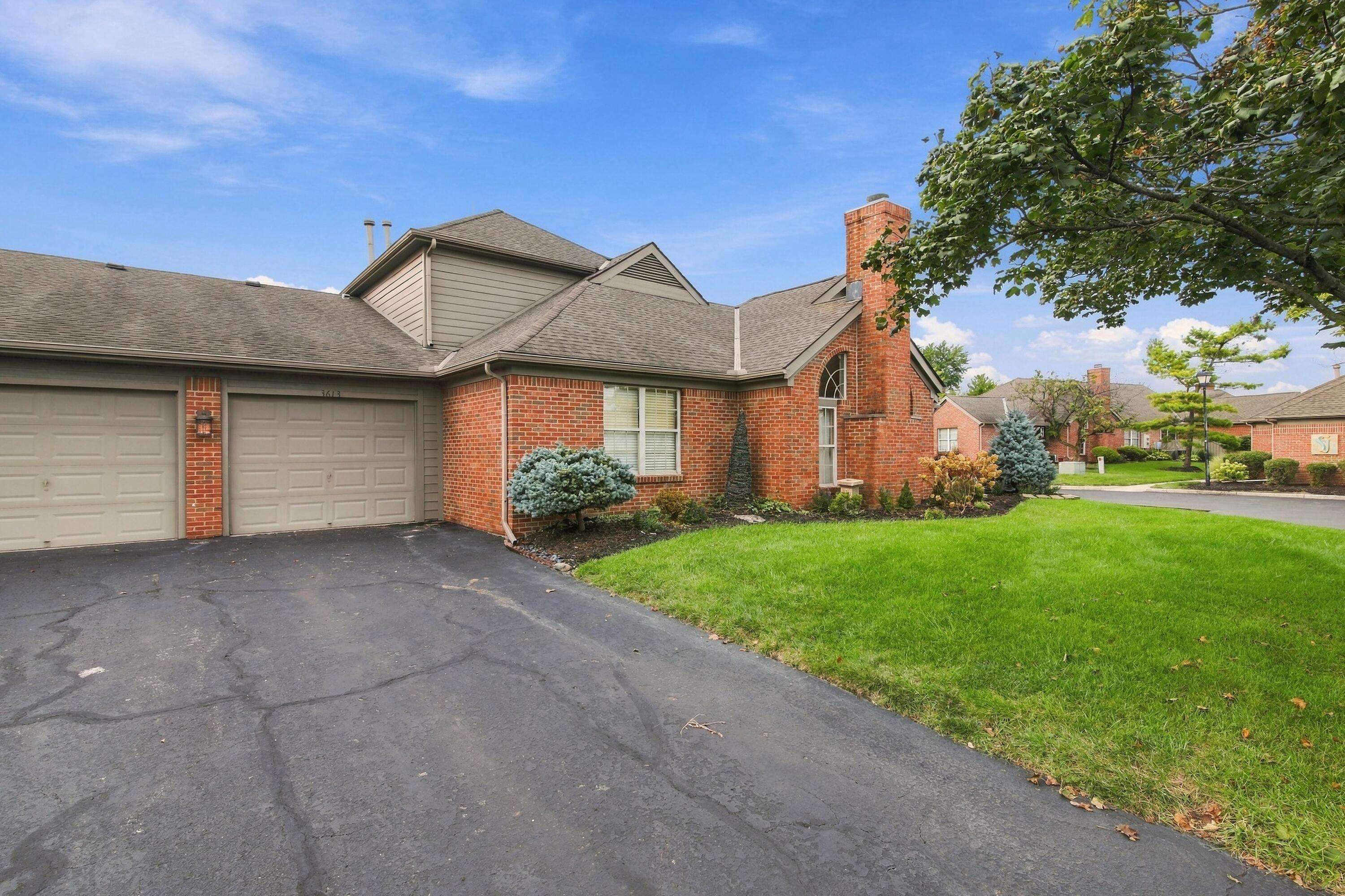 3613 Hunters Crossing Drive Property Photo 1