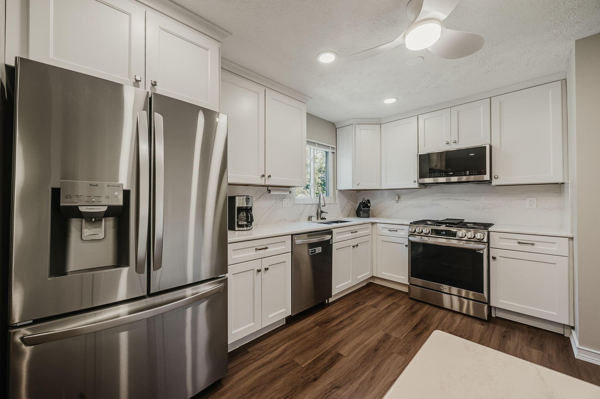 438 Electric Avenue Property Photo 15