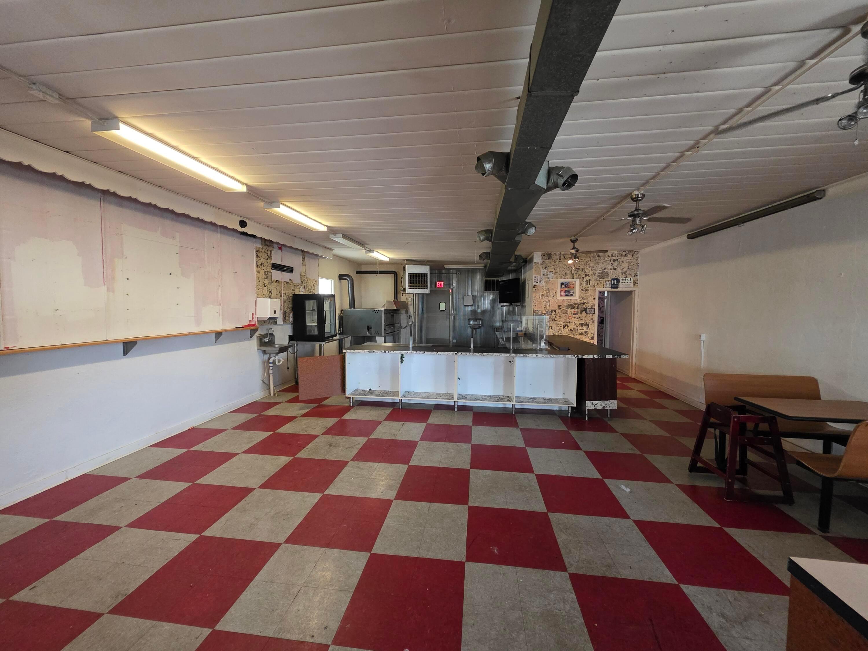 181 E Innis Avenue Property Photo 4