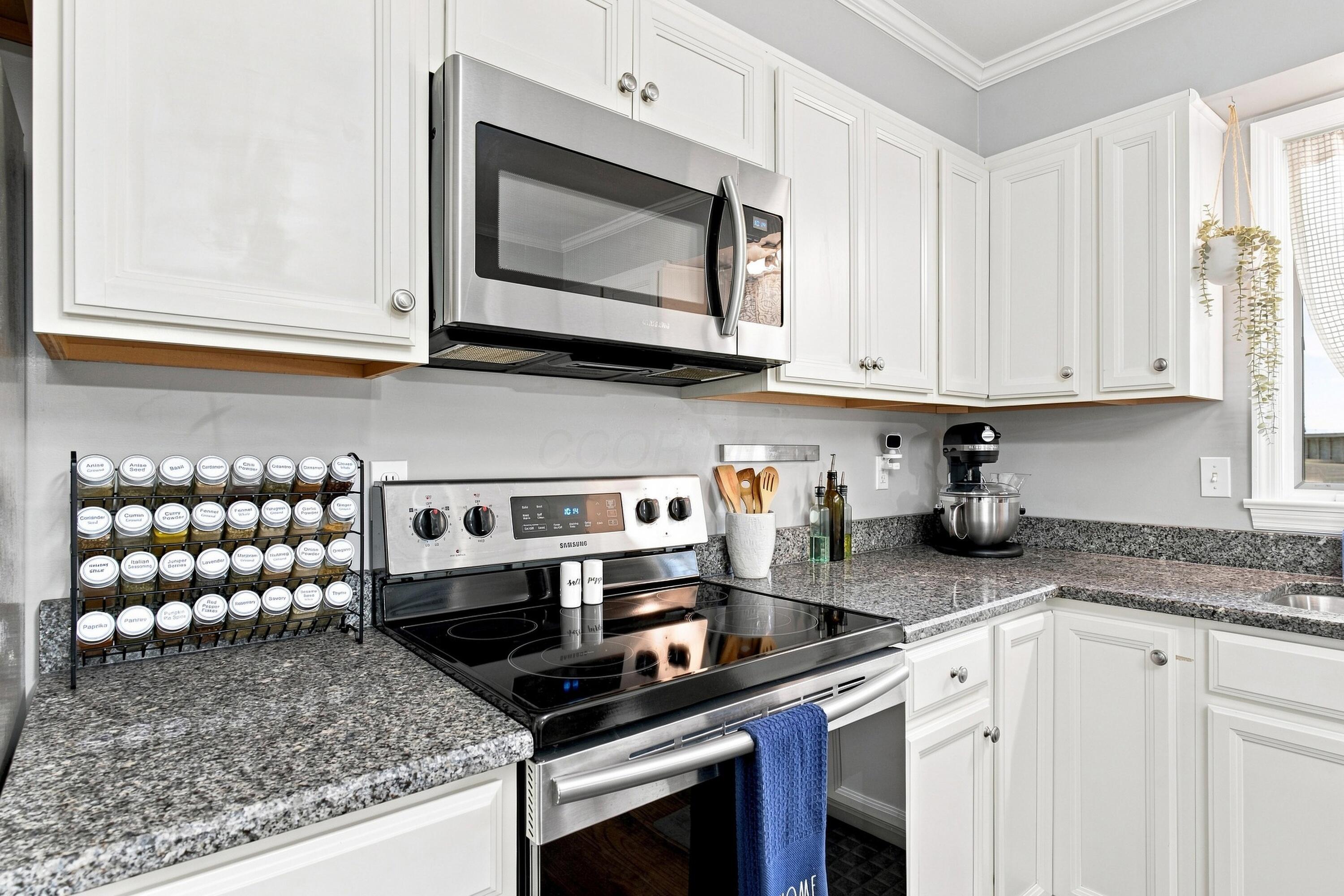 1213 Countryside Drive Property Photo 15