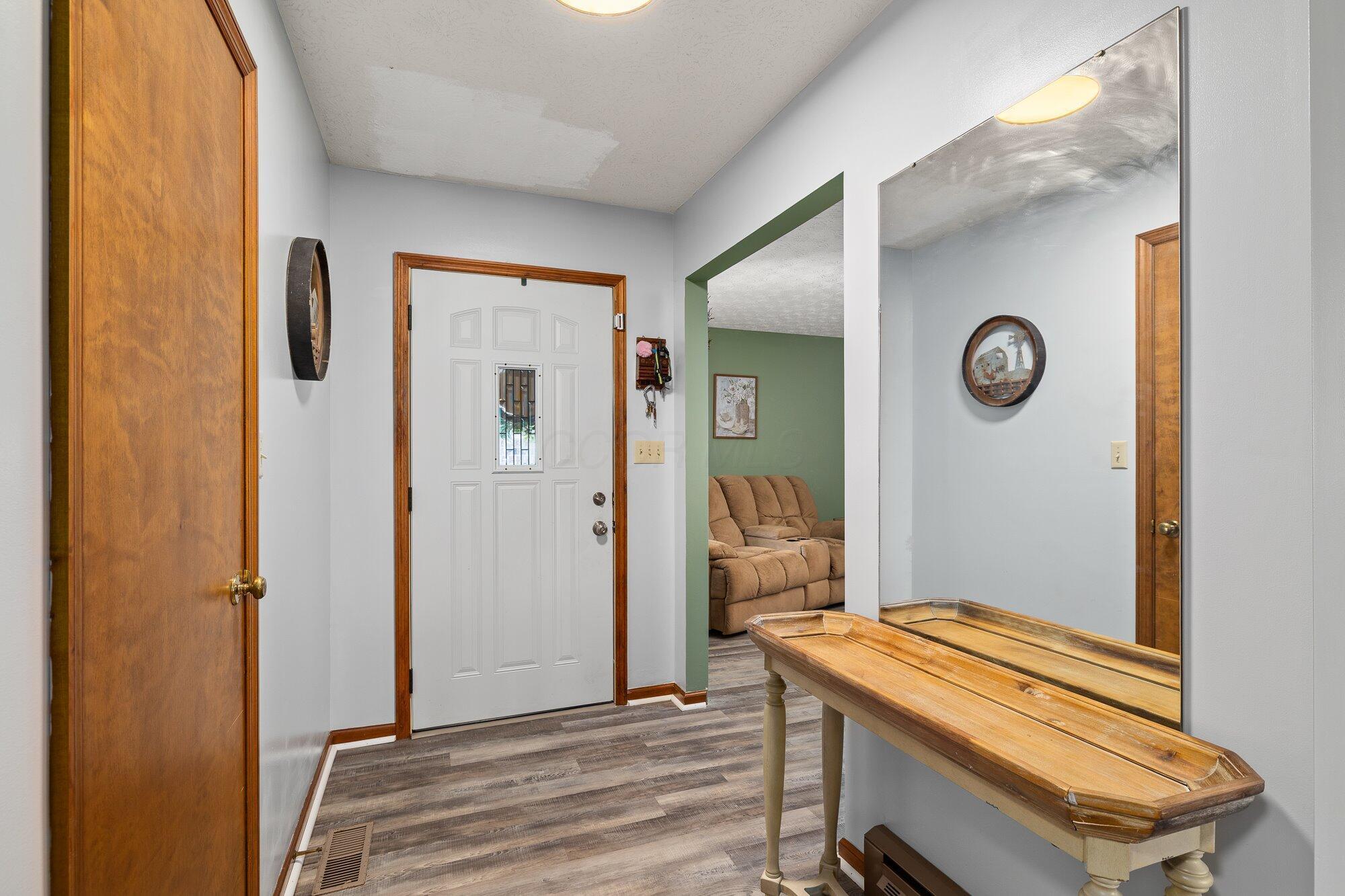 664 Edgefield Drive Property Photo 4