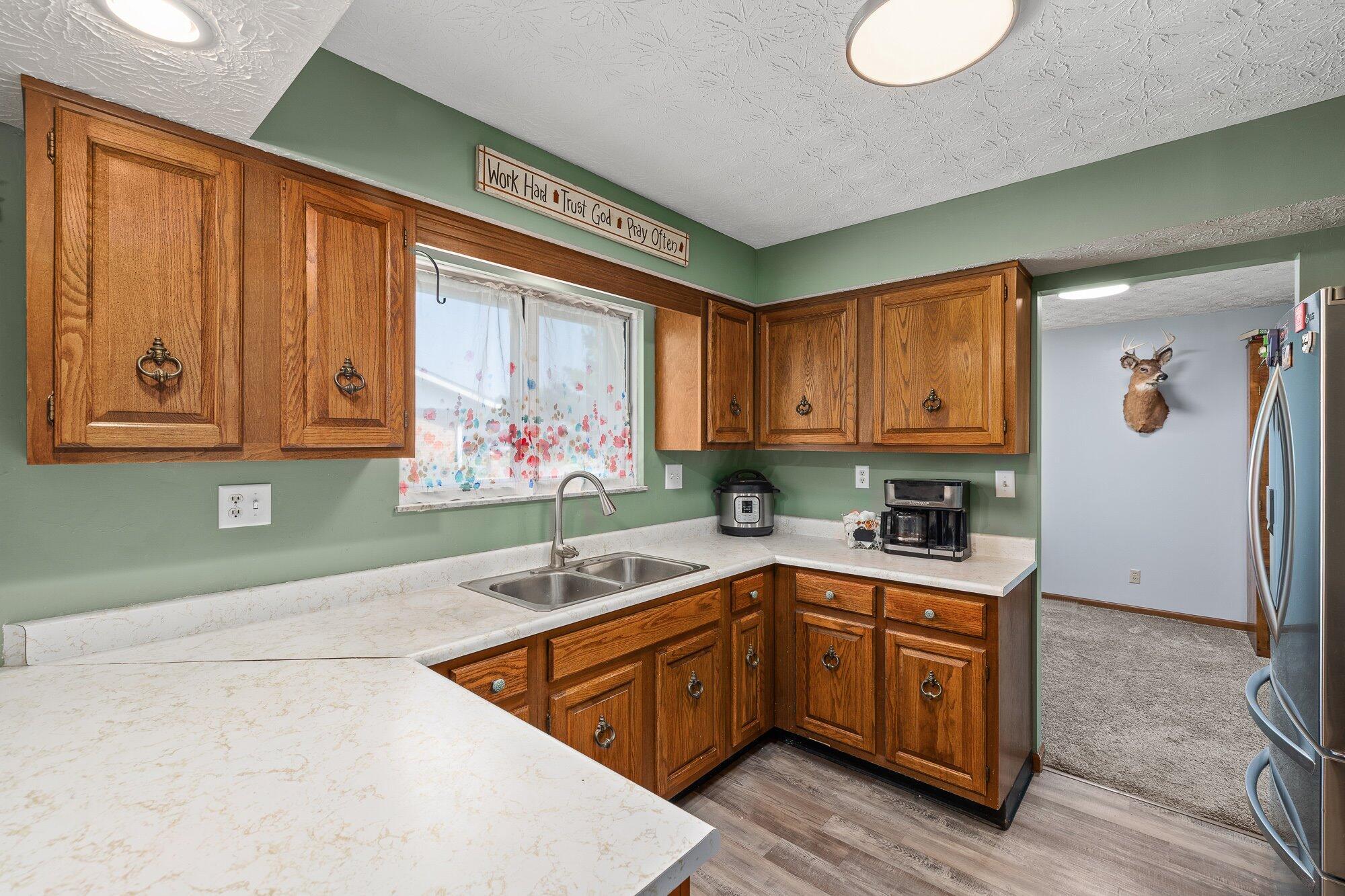 664 Edgefield Drive Property Photo 13