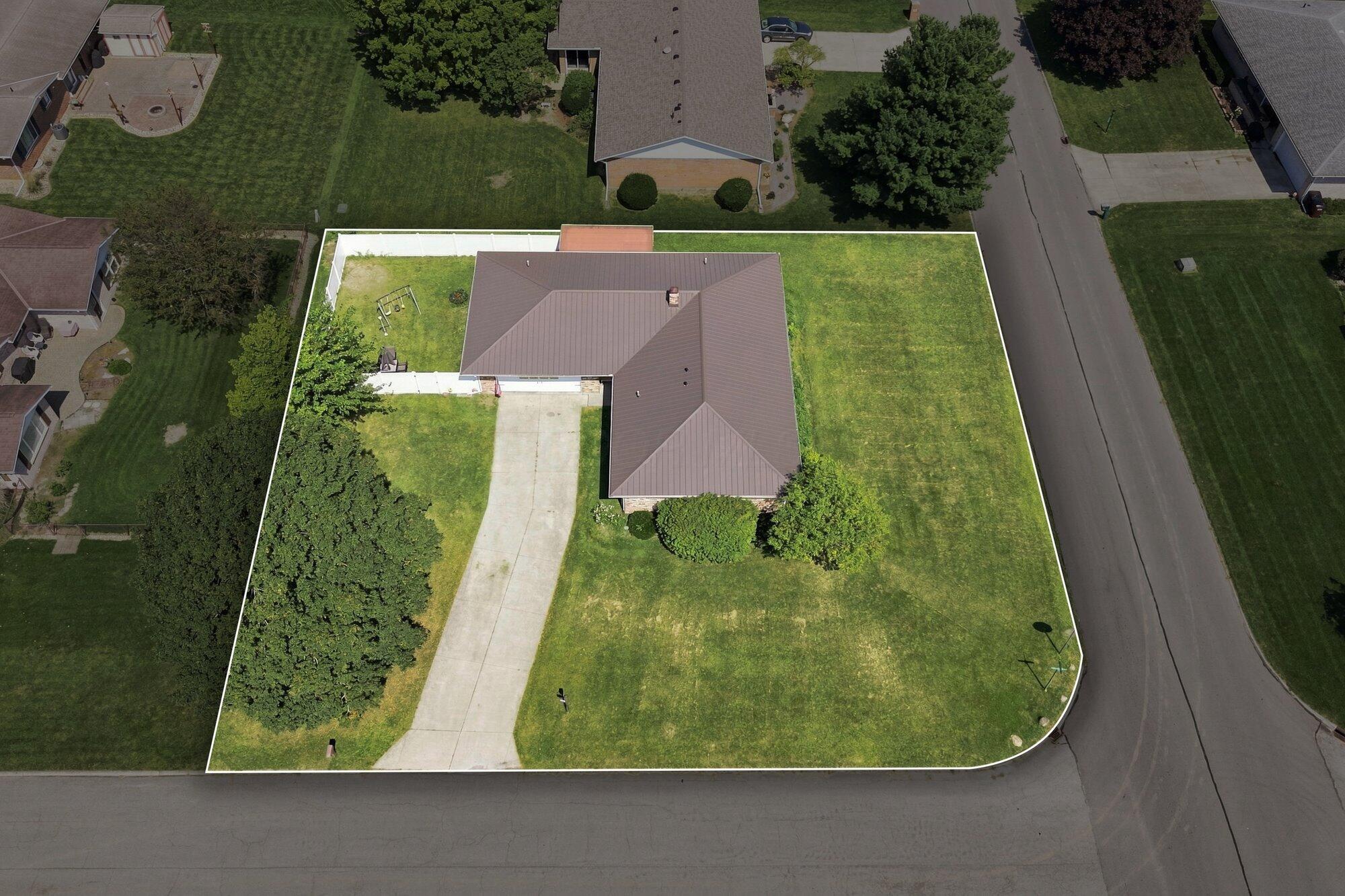 664 Edgefield Drive Property Photo 31