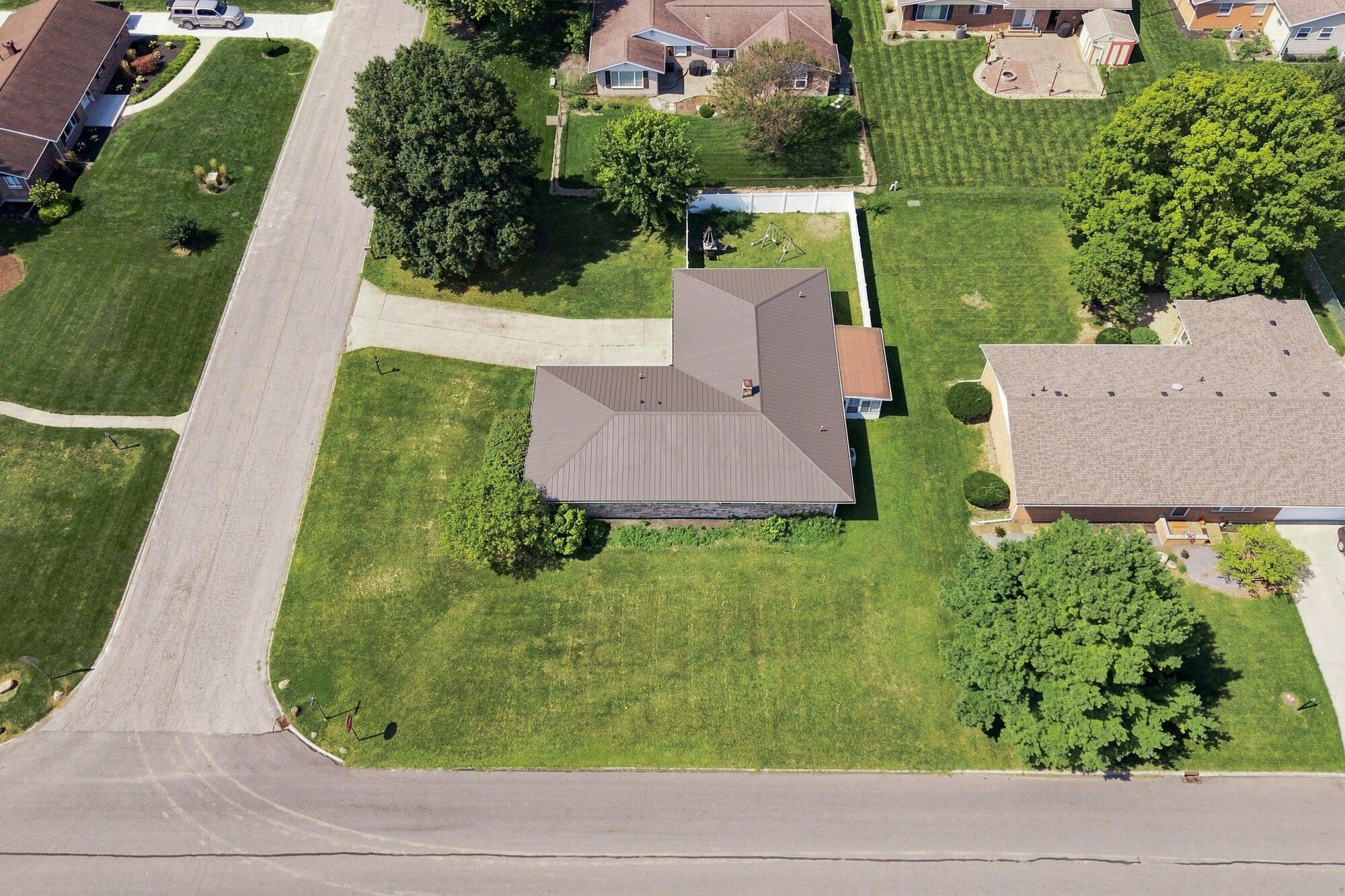 664 Edgefield Drive Property Photo 34