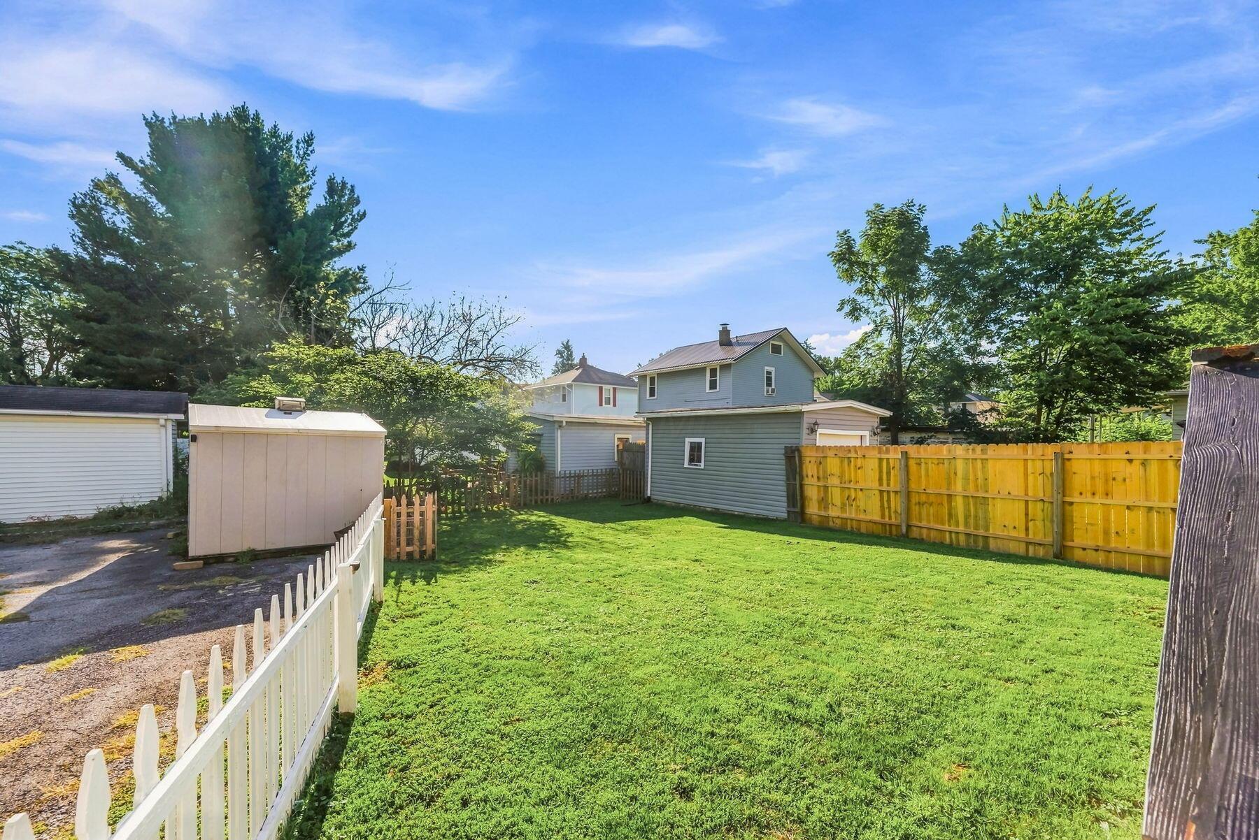 564 S Vine Street Property Photo 7