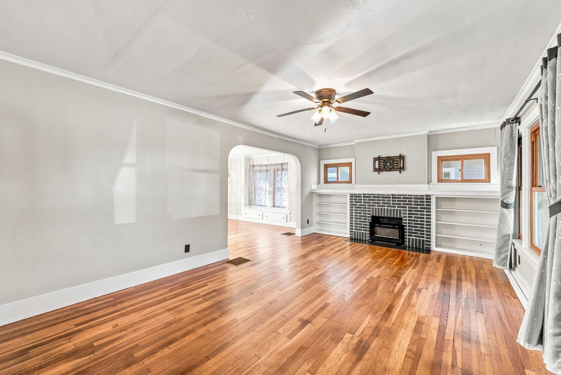 564 S Vine Street Property Photo 10