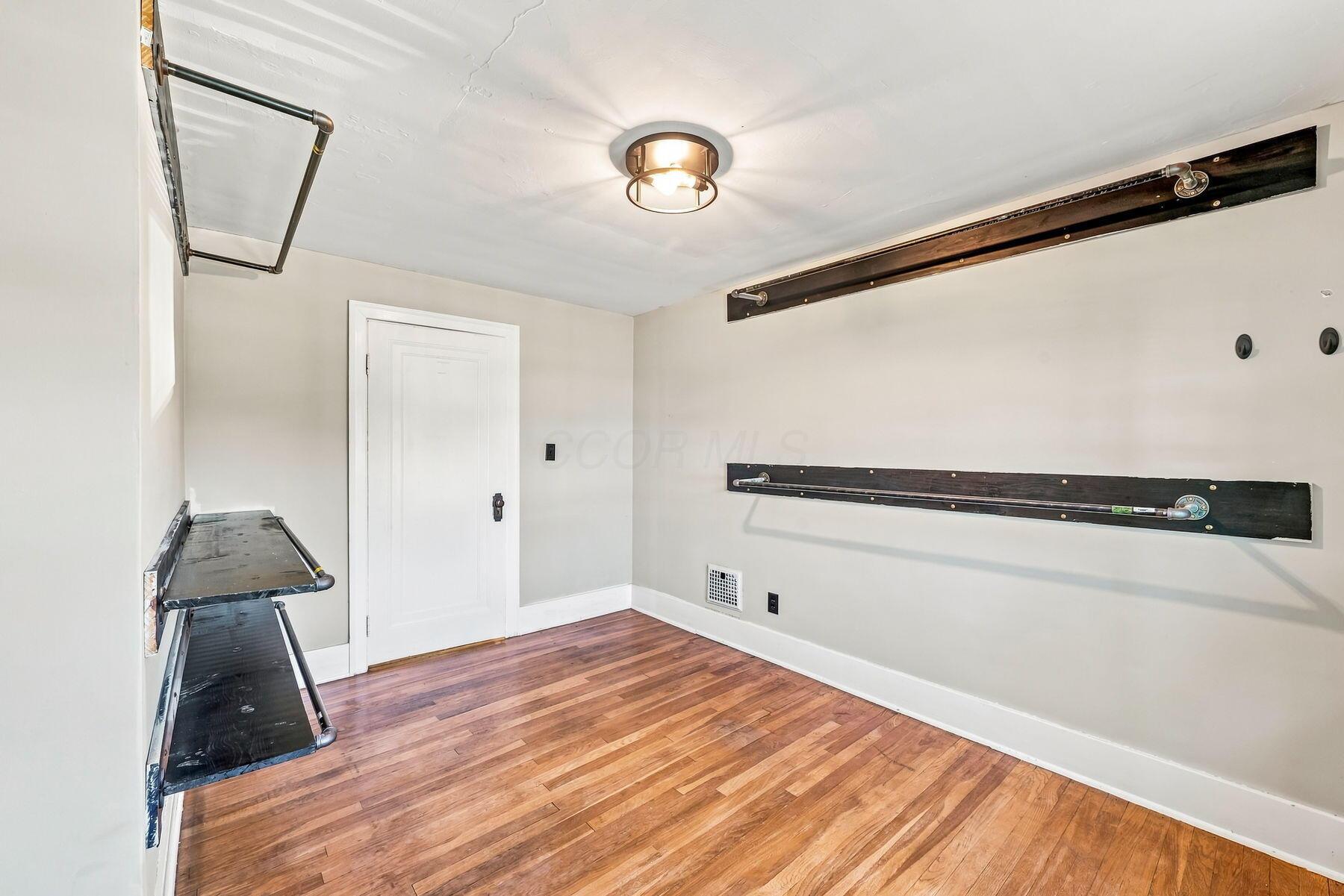 564 S Vine Street Property Photo 25