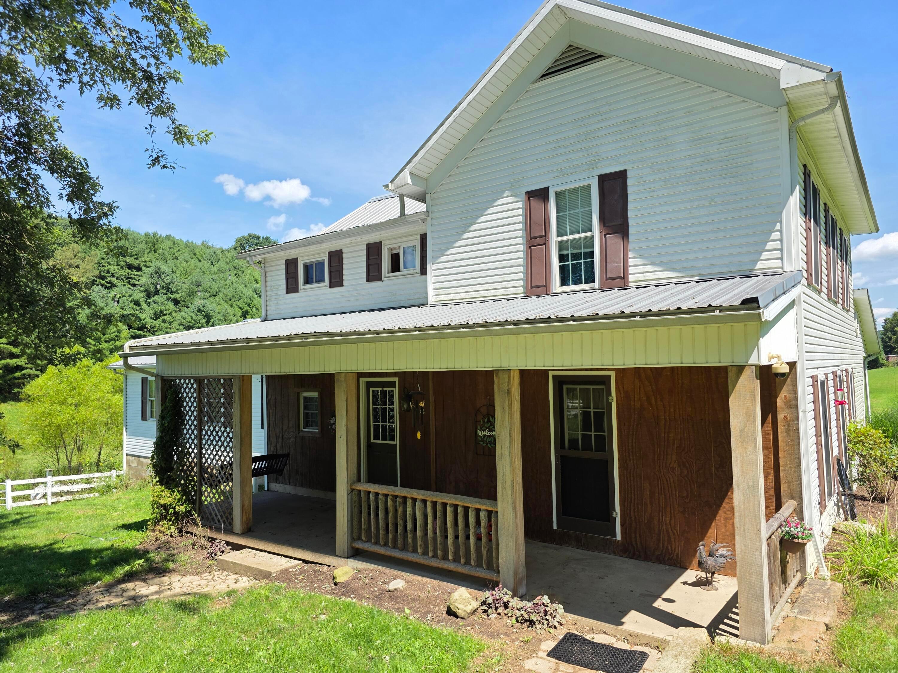 1071 Allgyer Road Se Property Photo 1