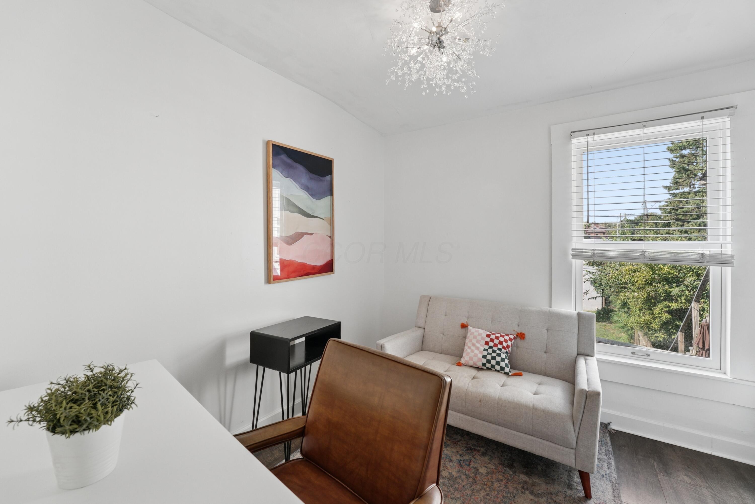 212 W 3rd Avenue Property Photo 18